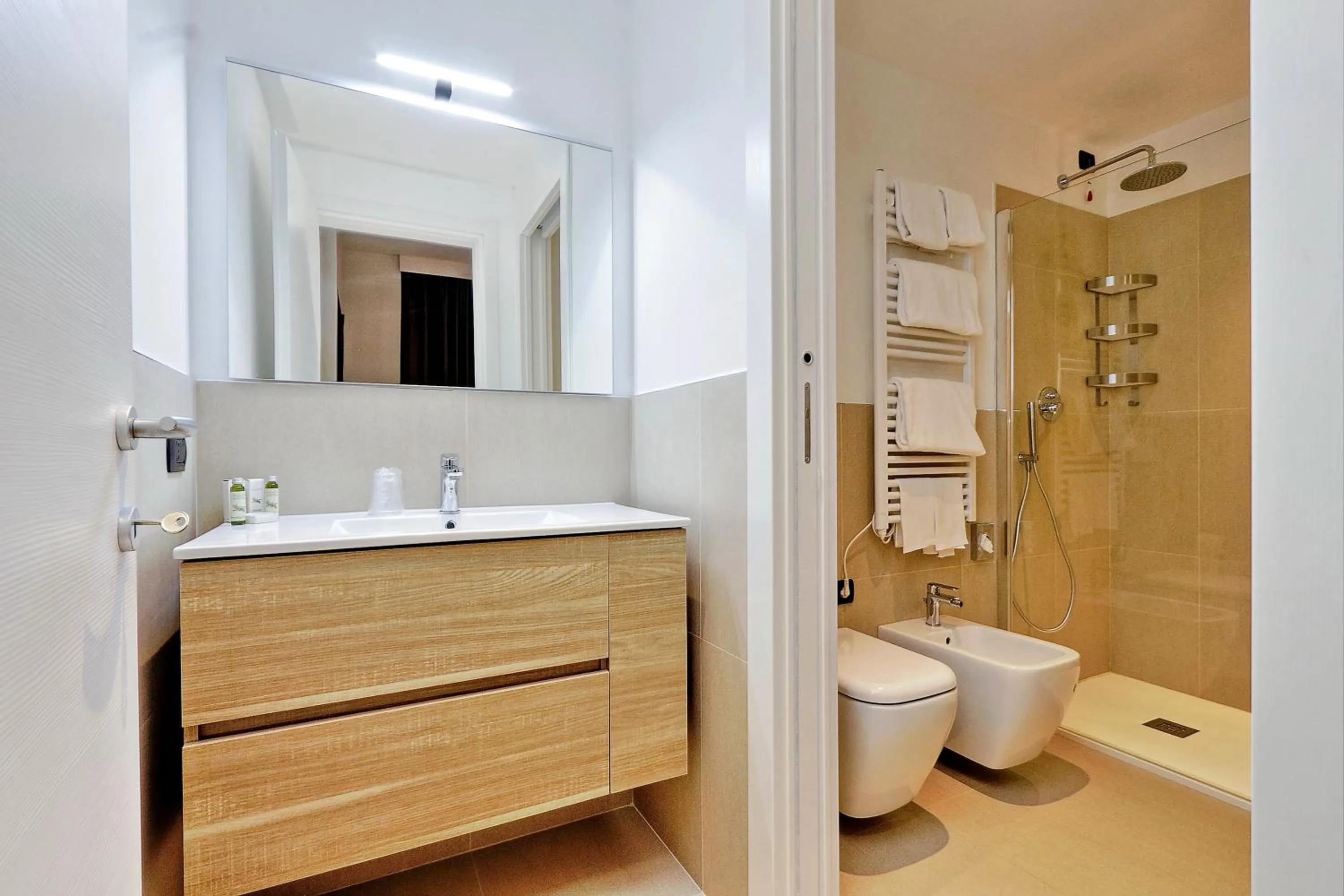 Bathroom in Duomo Hotel & Apartments