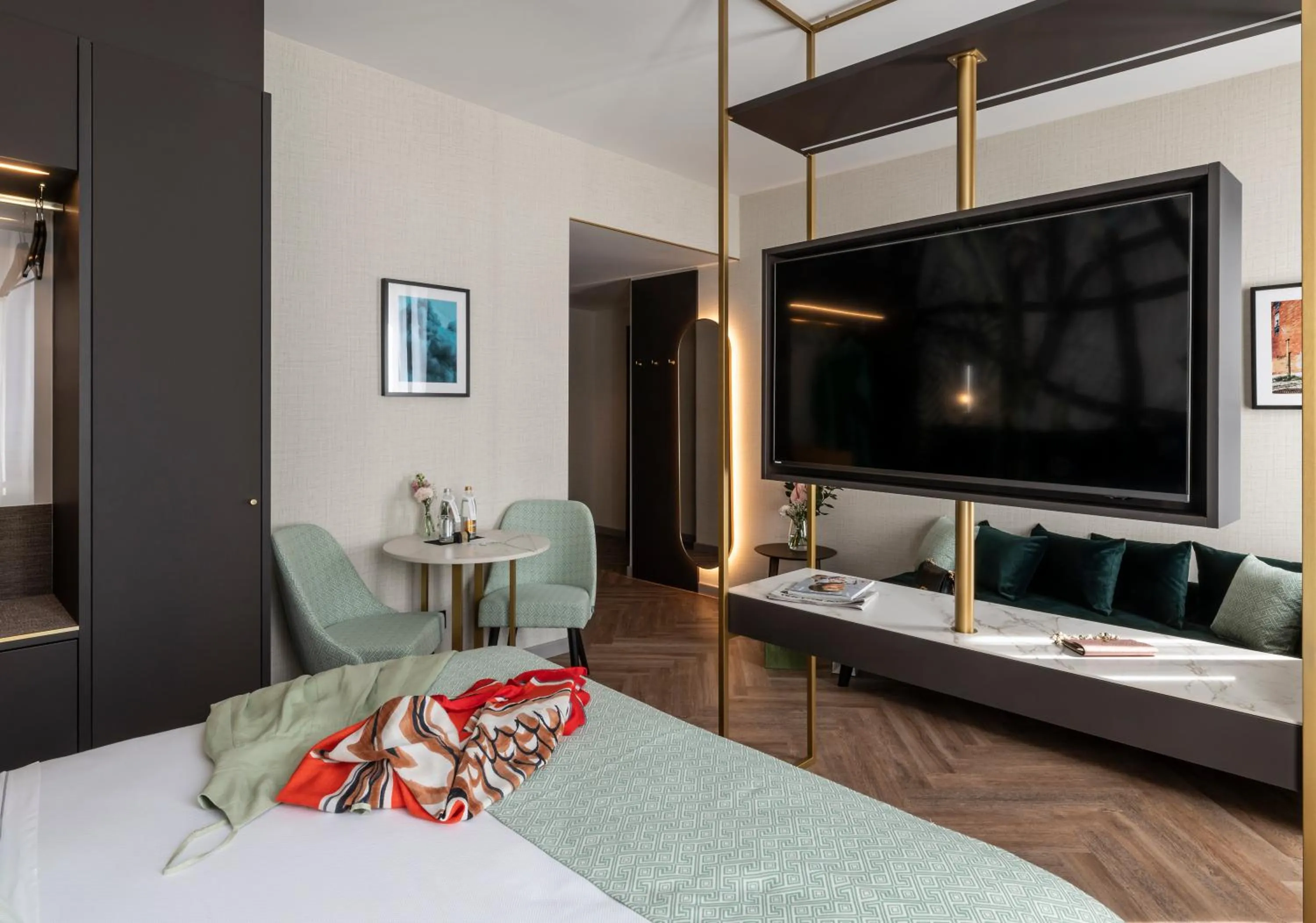 Bed in Duomo Hotel & Apartments