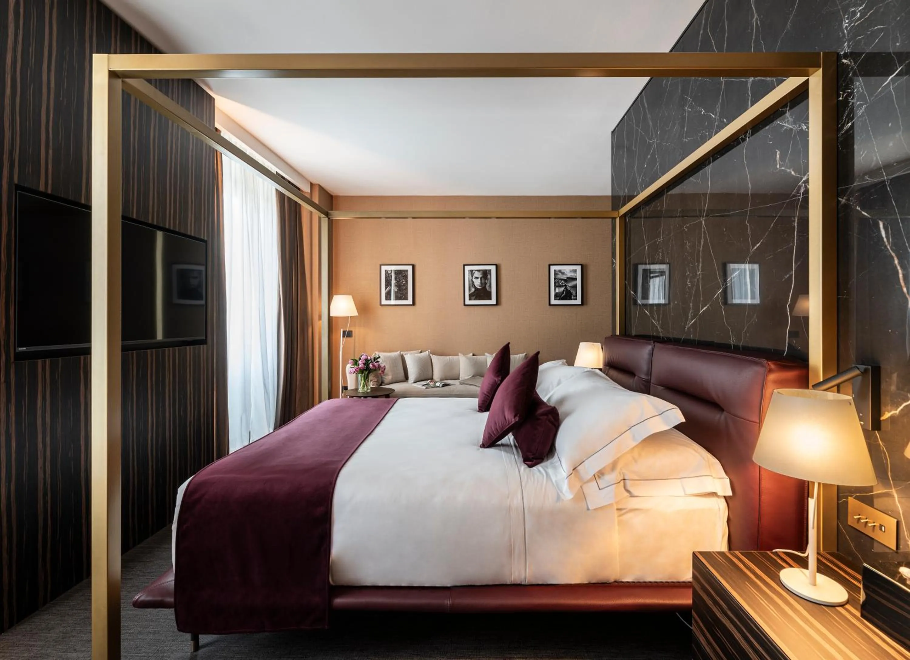 Bed in Duomo Hotel & Apartments