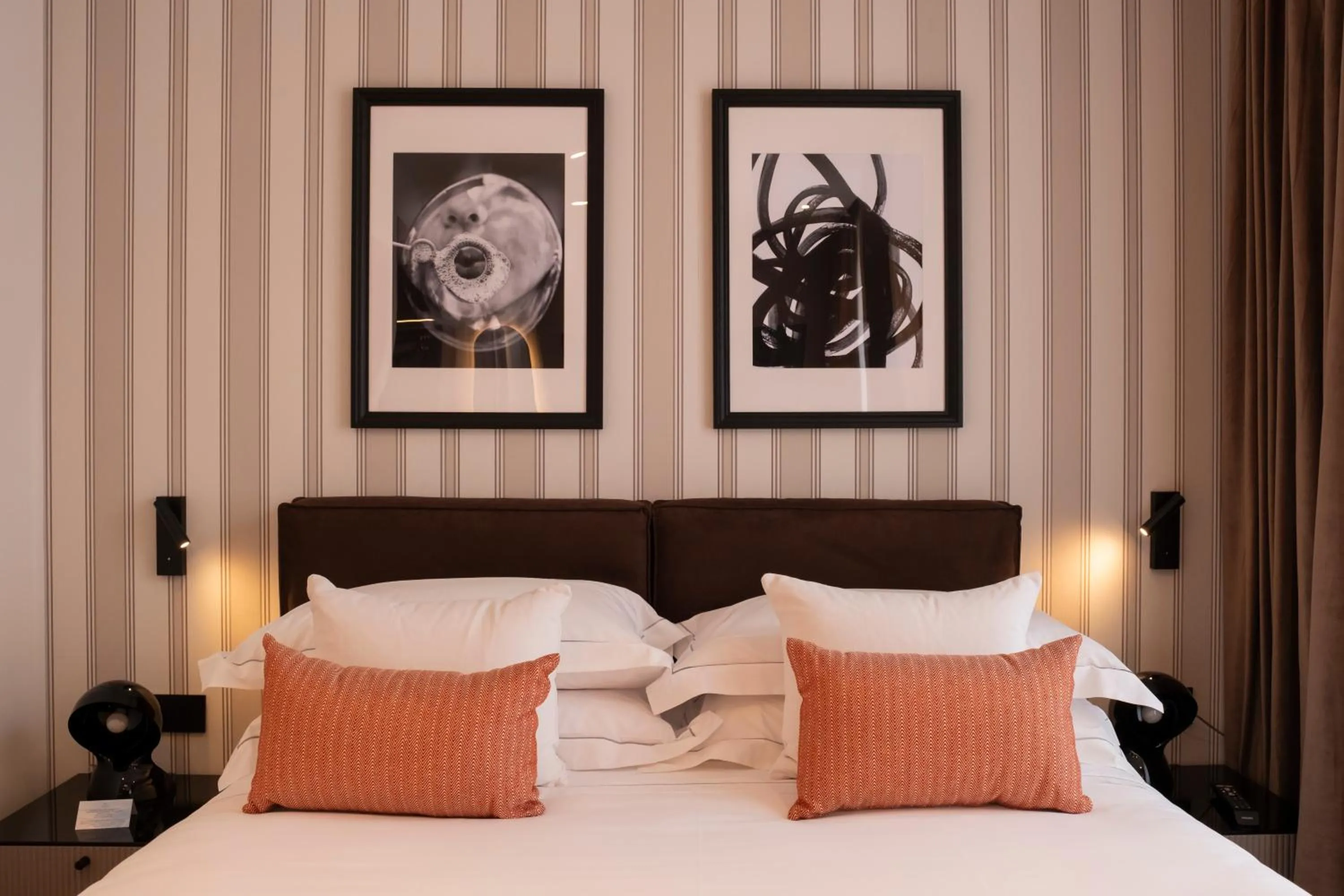 Bed in Duomo Hotel & Apartments