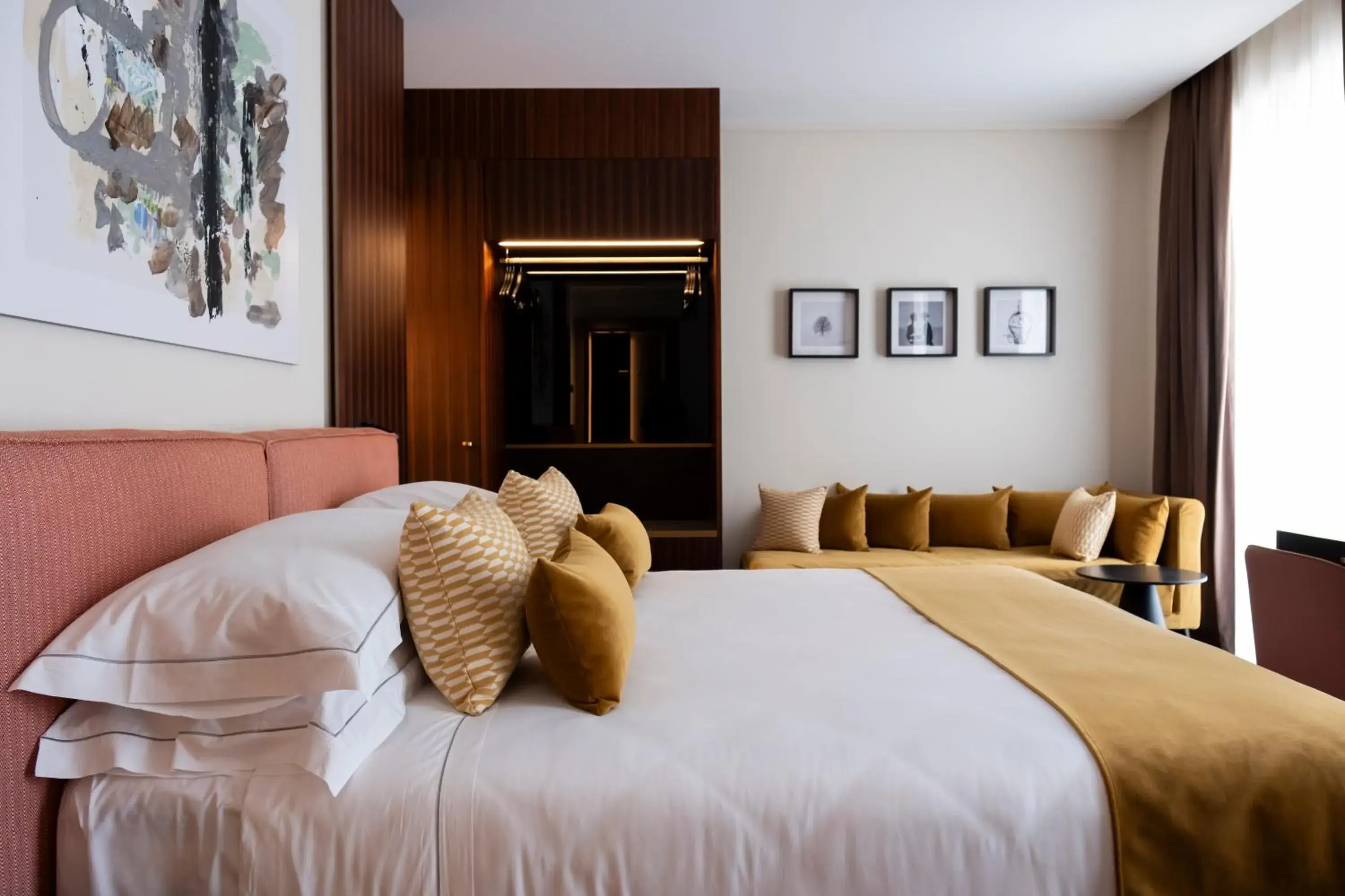 Bedroom, Bed in Duomo Hotel & Apartments Bedroom, Bed in Duomo Hotel & Apartments