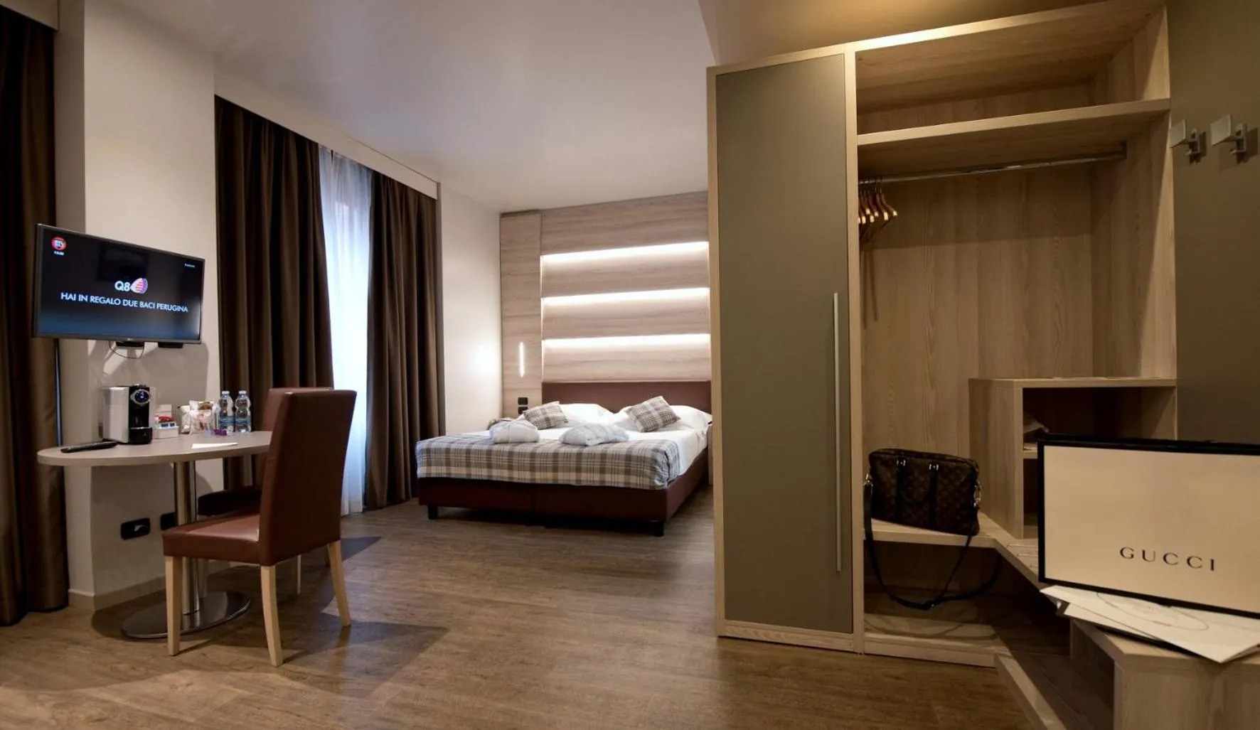 Photo of the whole room, Bed in Duomo Hotel & Apartments