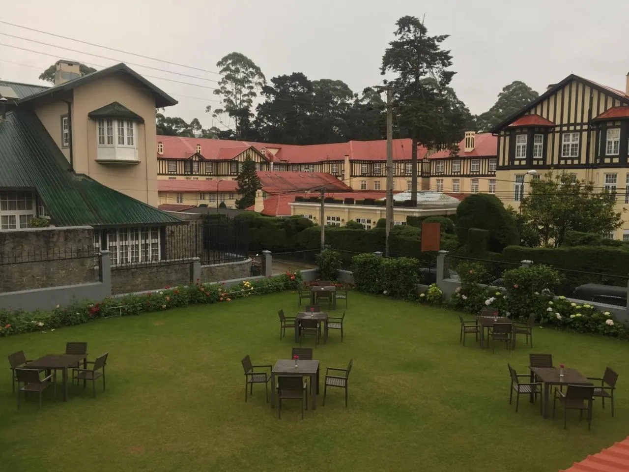 Restaurant/places to eat in Grand Bungalow Nuwara Eliya by Seven Angels