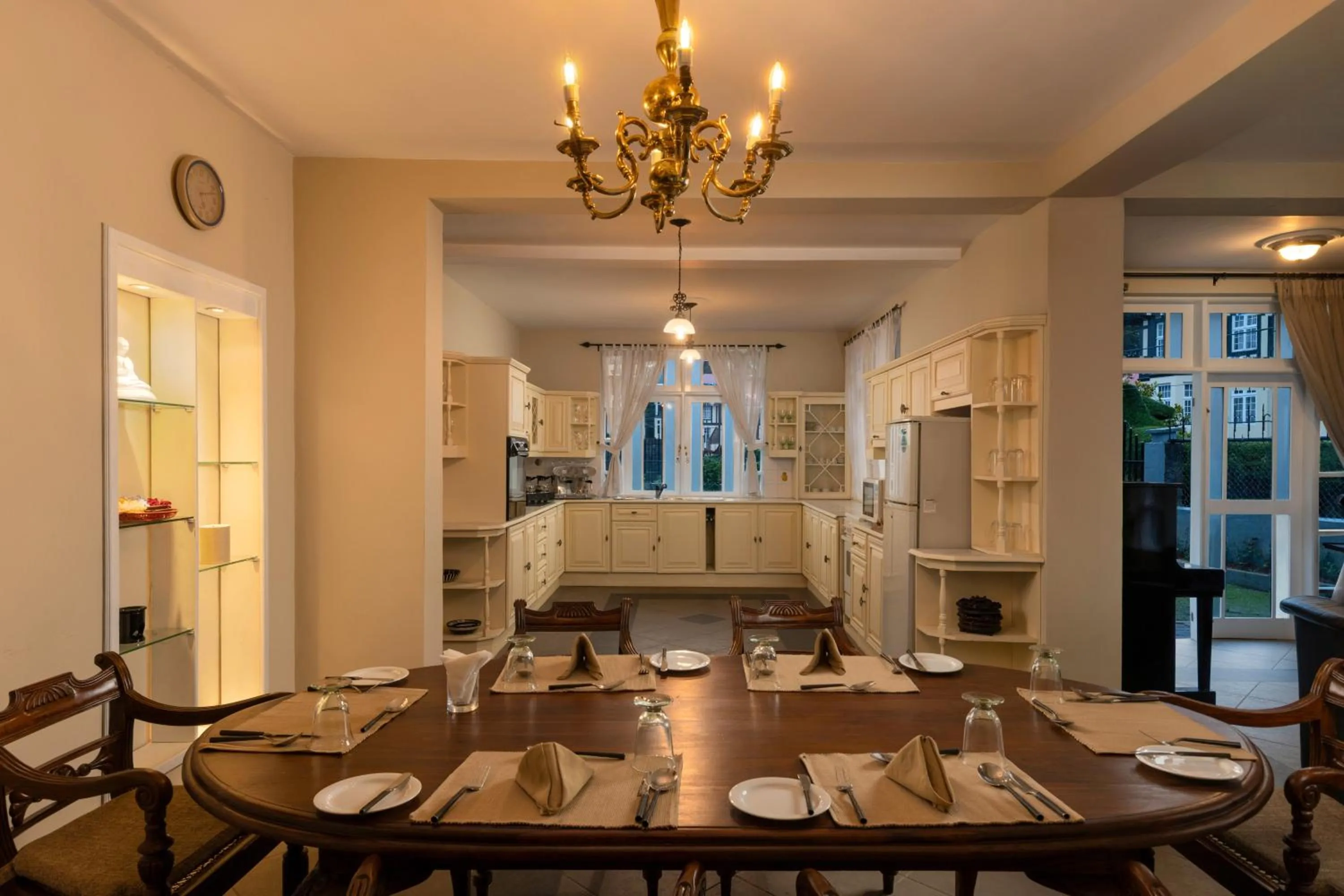 Restaurant/places to eat in Grand Bungalow Nuwara Eliya by Seven Angels