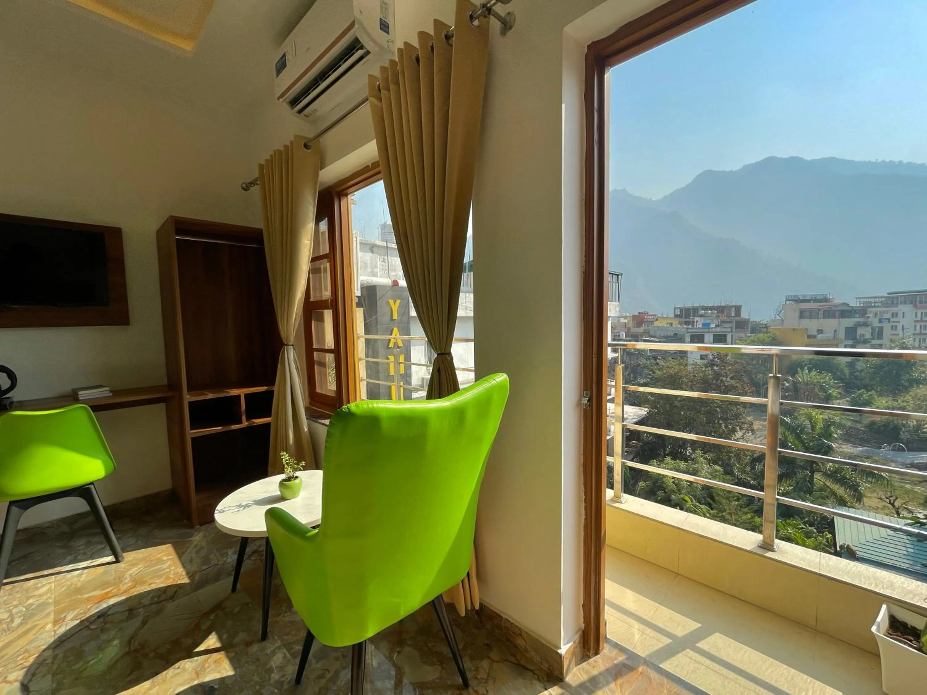 Natural landscape in Wanna Stay Rishikesh