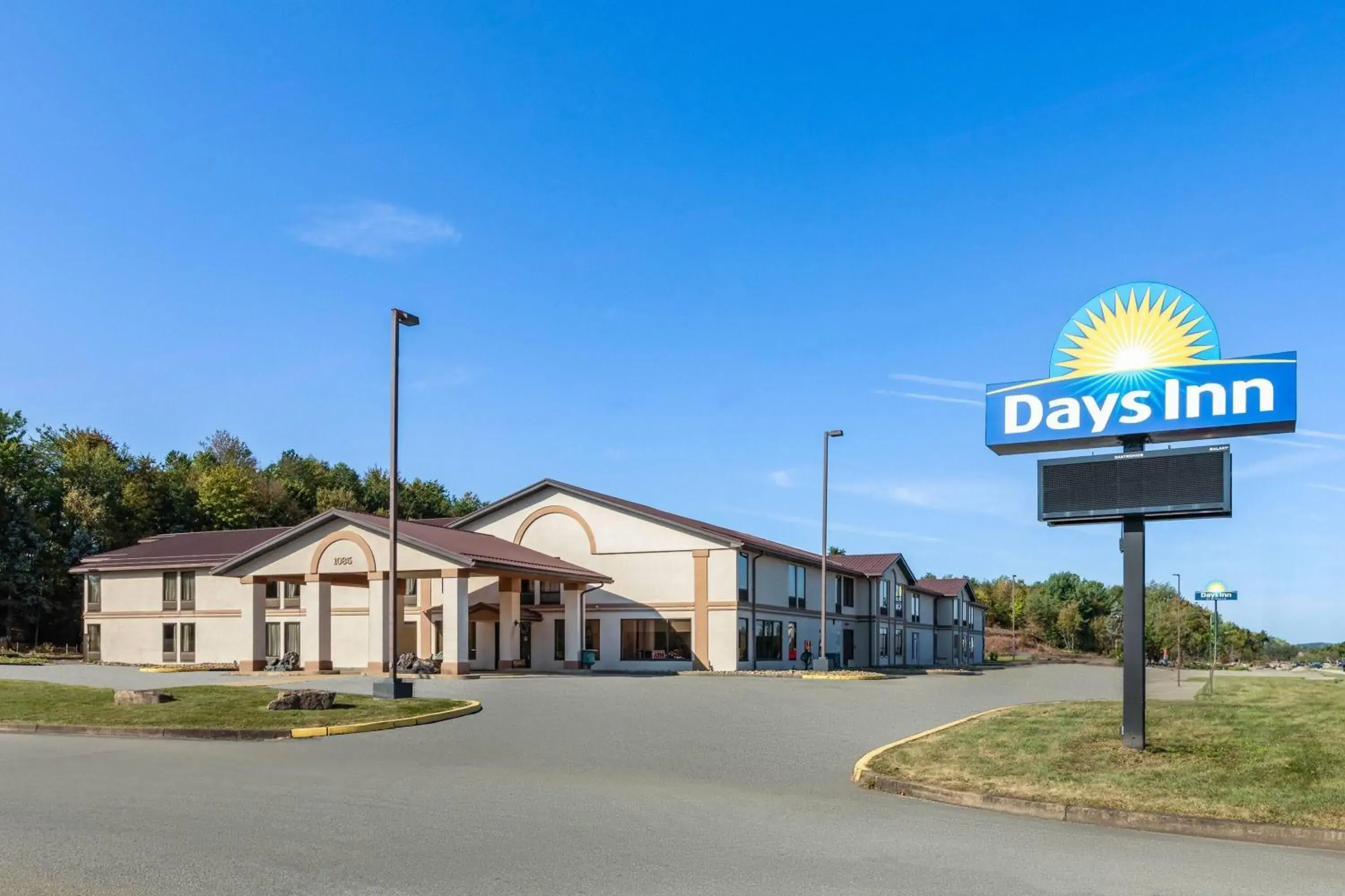 Property building in Days Inn by Wyndham Blairsville Property building in Days Inn by Wyndham Blairsville