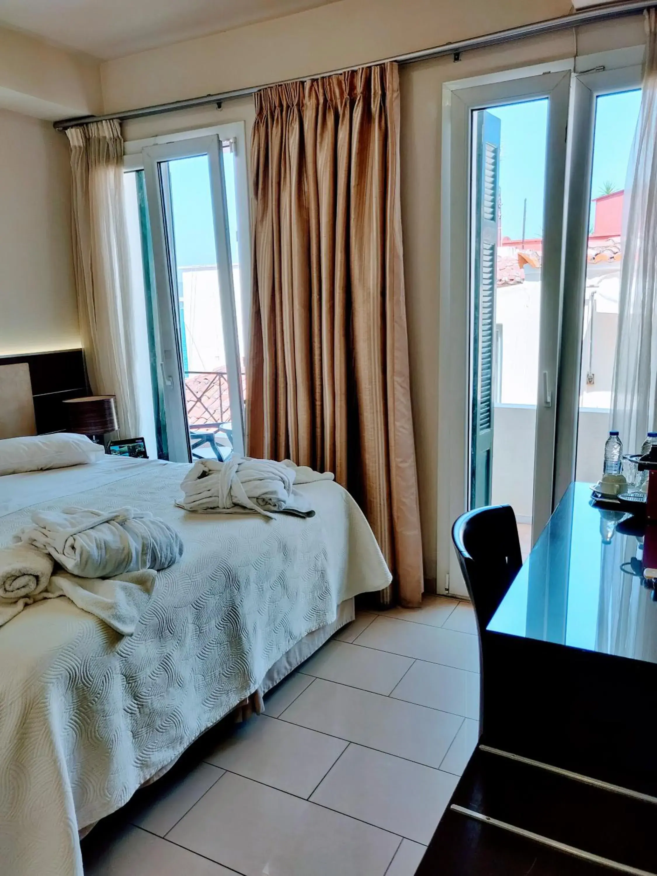 Standard Double Room with Balcony in The Manessi City Boutique Hotel Standard Double Room with Balcony in The Manessi City Boutique Hotel