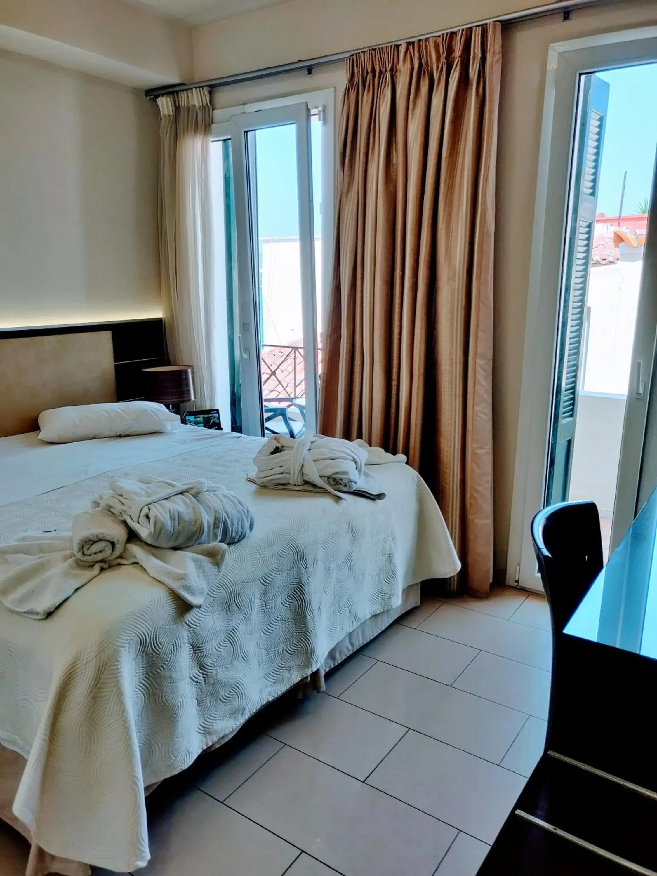 Standard Double Room with Balcony in The Manessi City Boutique Hotel Standard Double Room with Balcony in The Manessi City Boutique Hotel