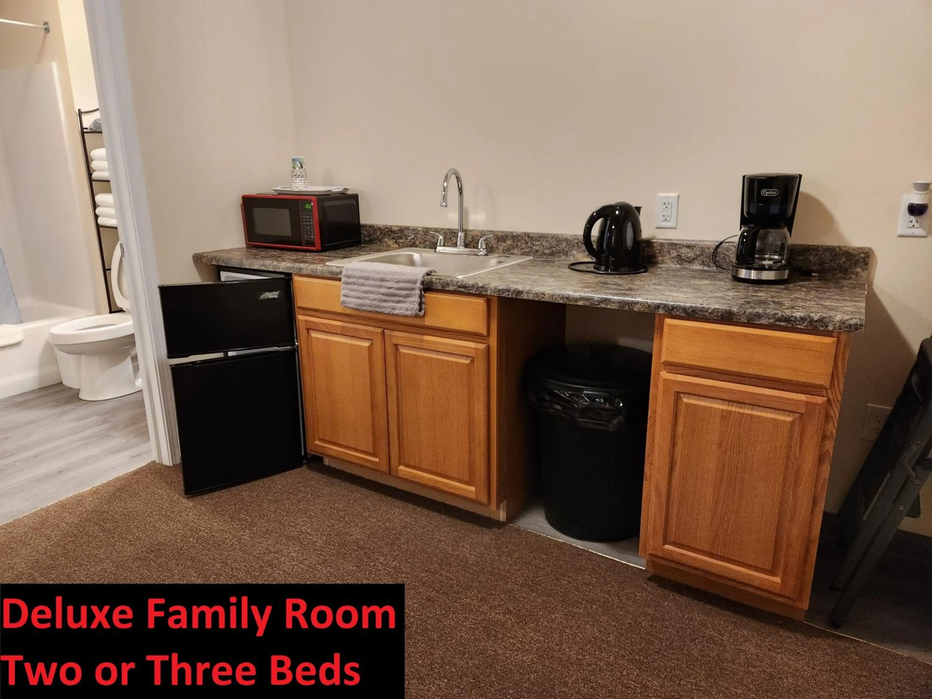 Coffee/tea facilities in Stay Inn and Suites