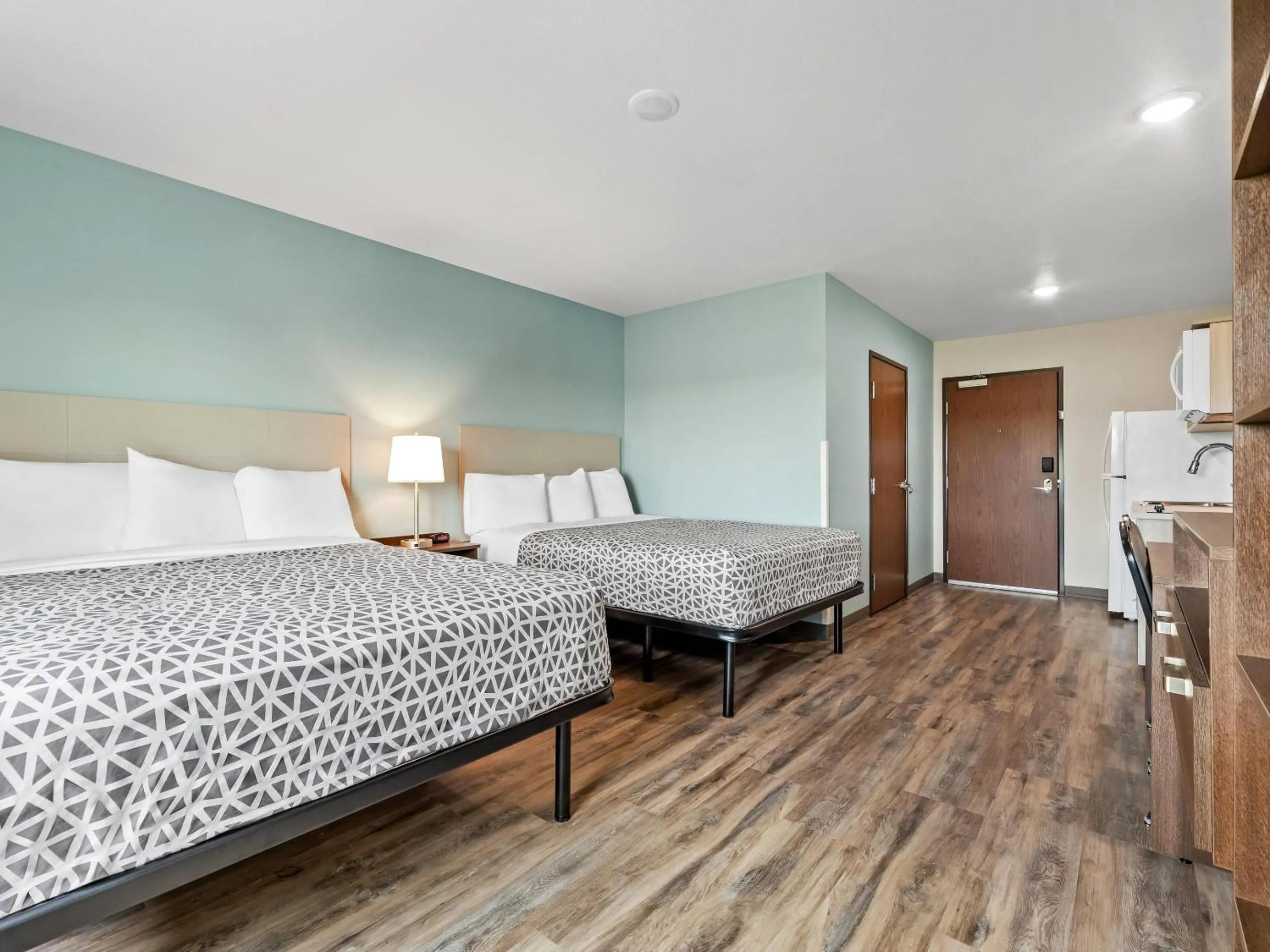 Bedroom, Bed in WoodSpring Suites Prattville - Montgomery North