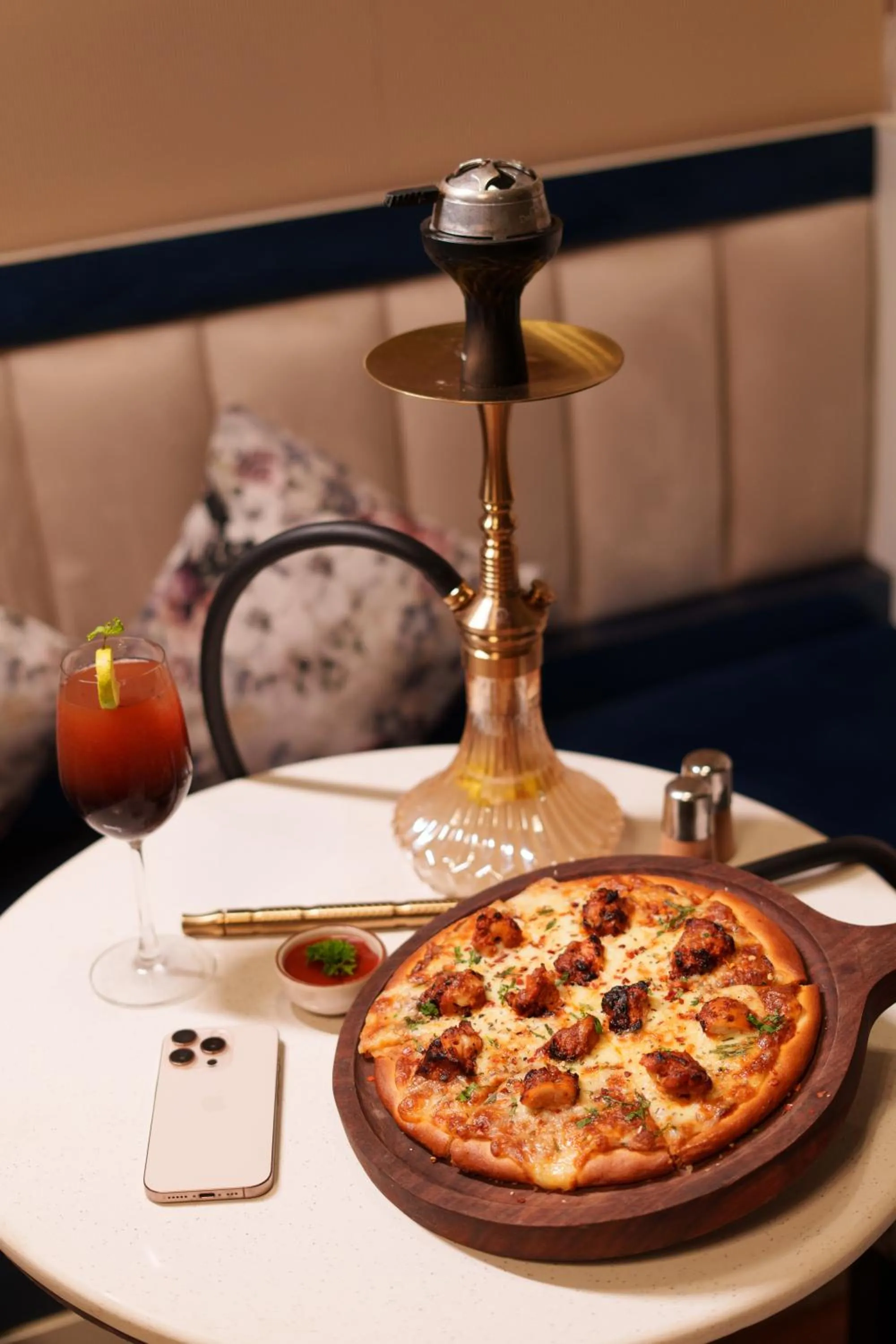 Restaurant/places to eat in Park Eastern Hotel