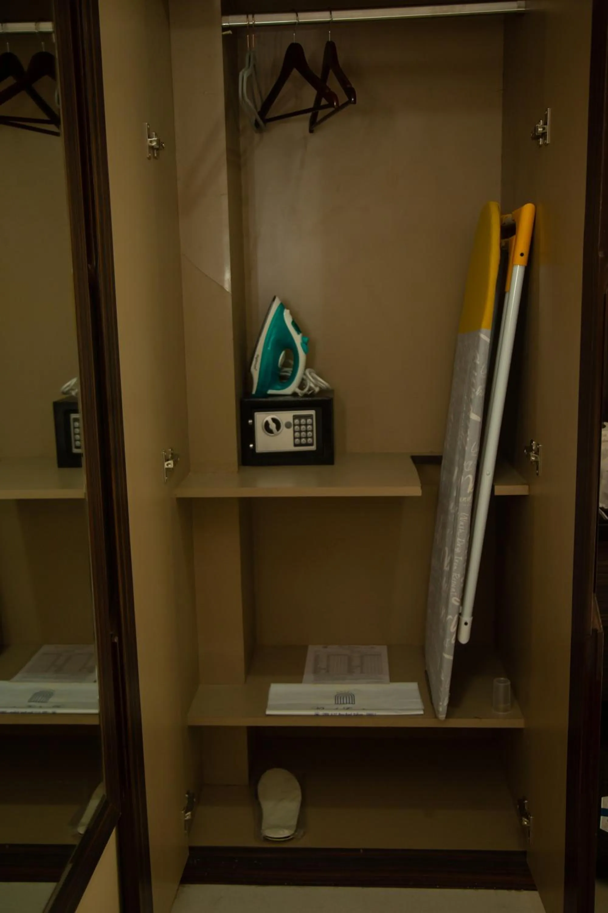 safe in Park Eastern Hotel