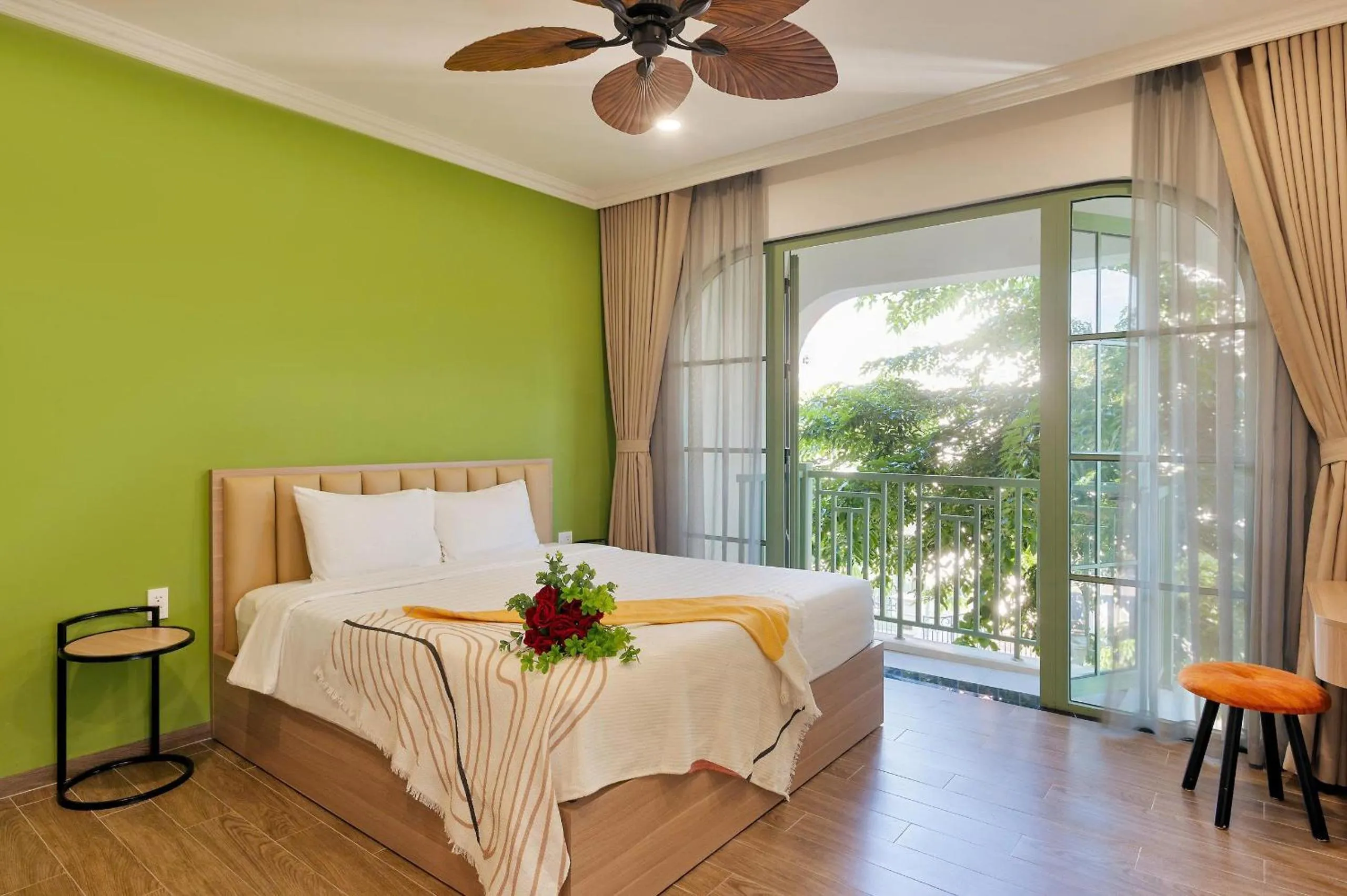 Bed in La isla Apartments & Villas - Sea View & Fireworks Phu Quoc
