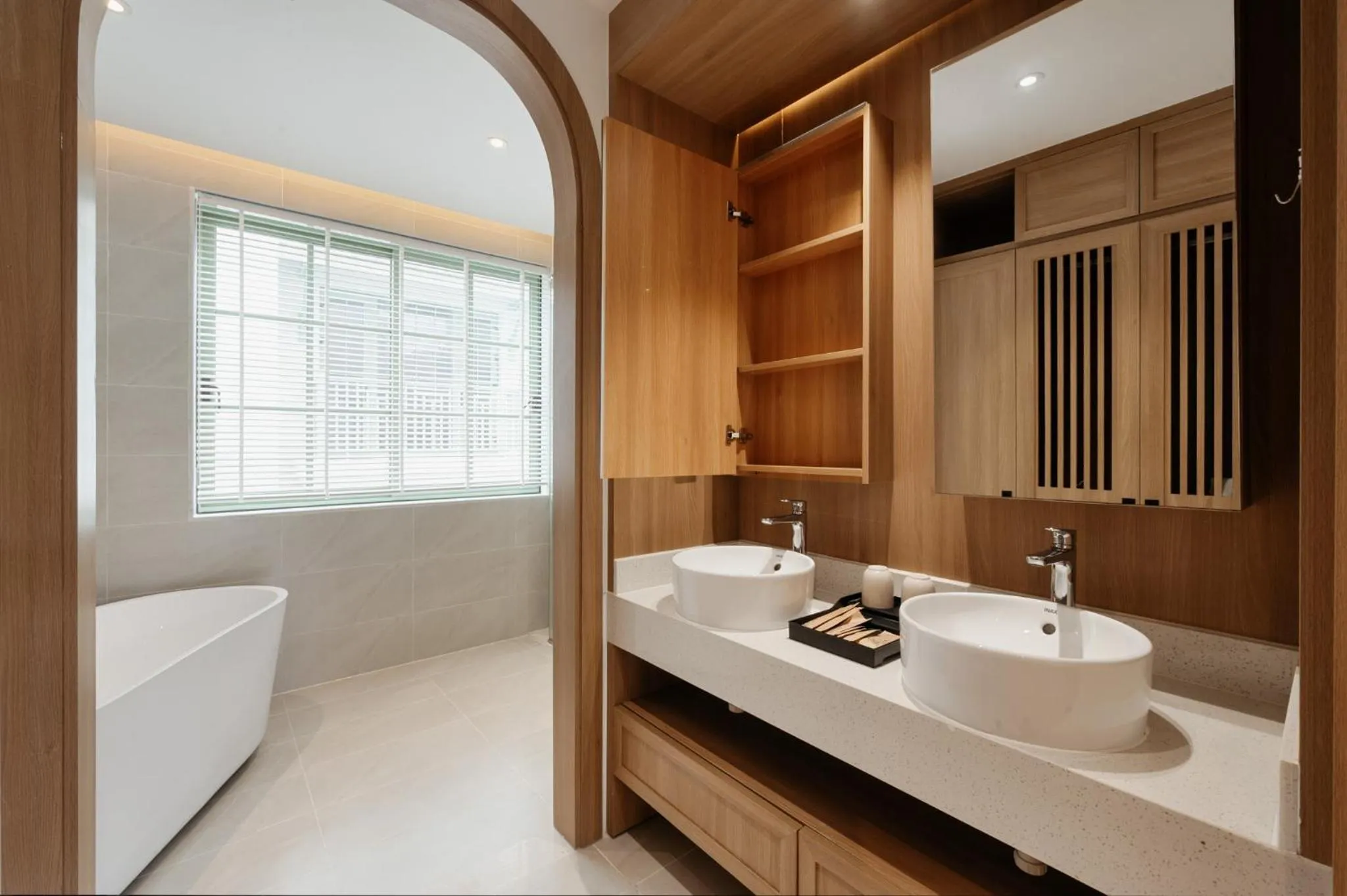 Bathroom in La isla Apartments & Villas - Sea View & Fireworks Phu Quoc