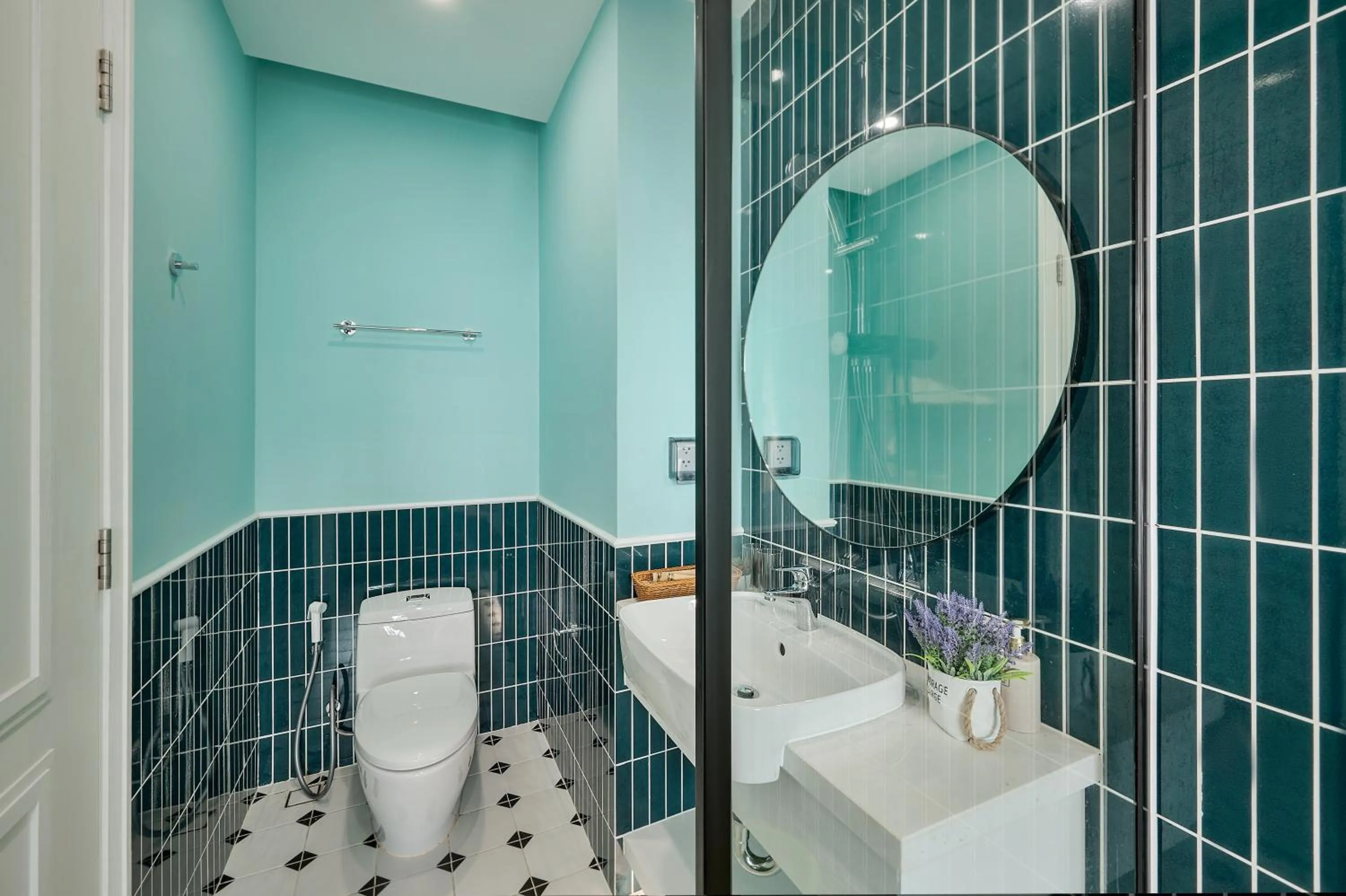 Shower in La isla Apartments & Villas - Sea View & Fireworks Phu Quoc