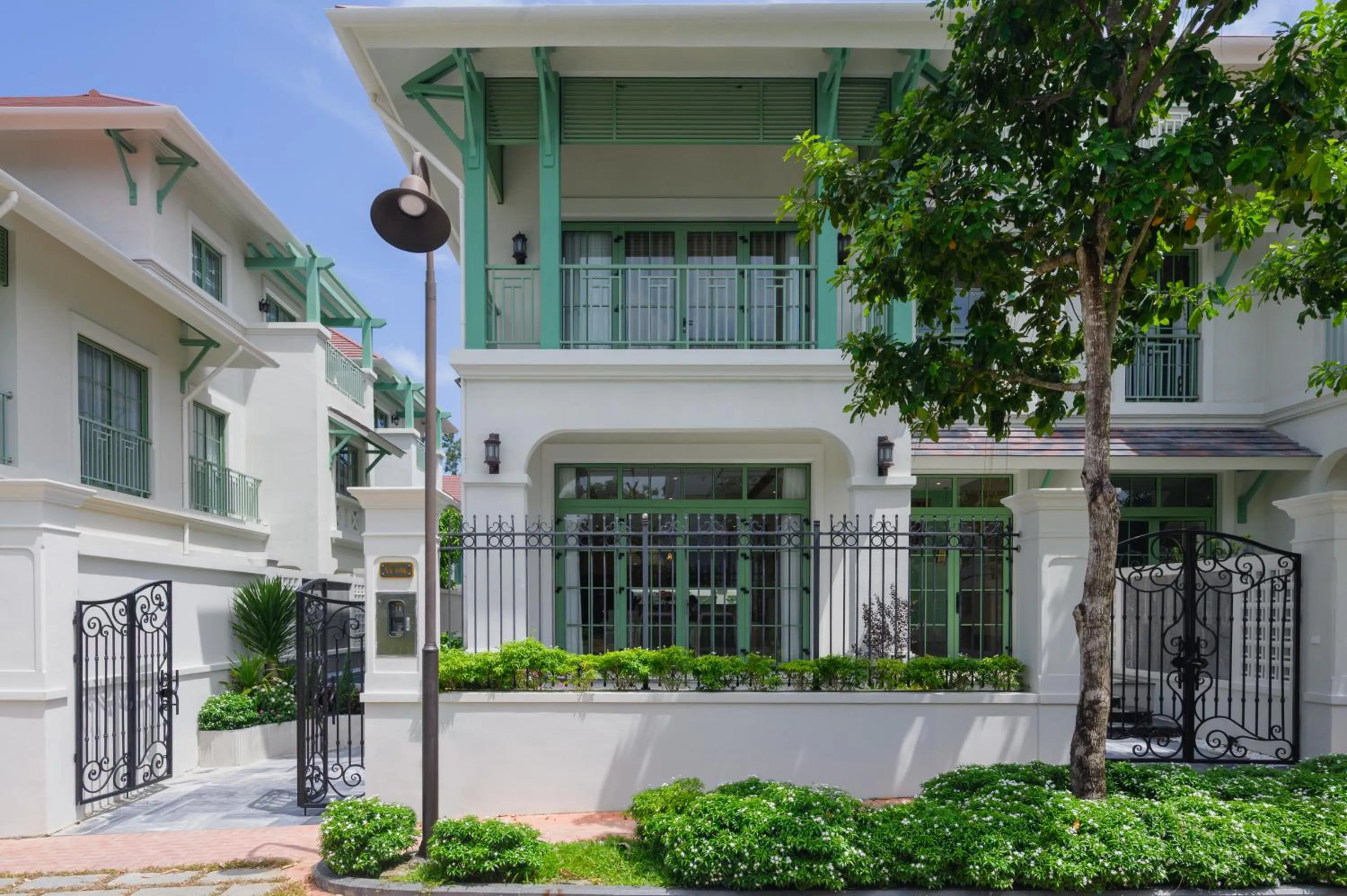 Property building in La isla Apartments & Villas - Sea View & Fireworks Phu Quoc