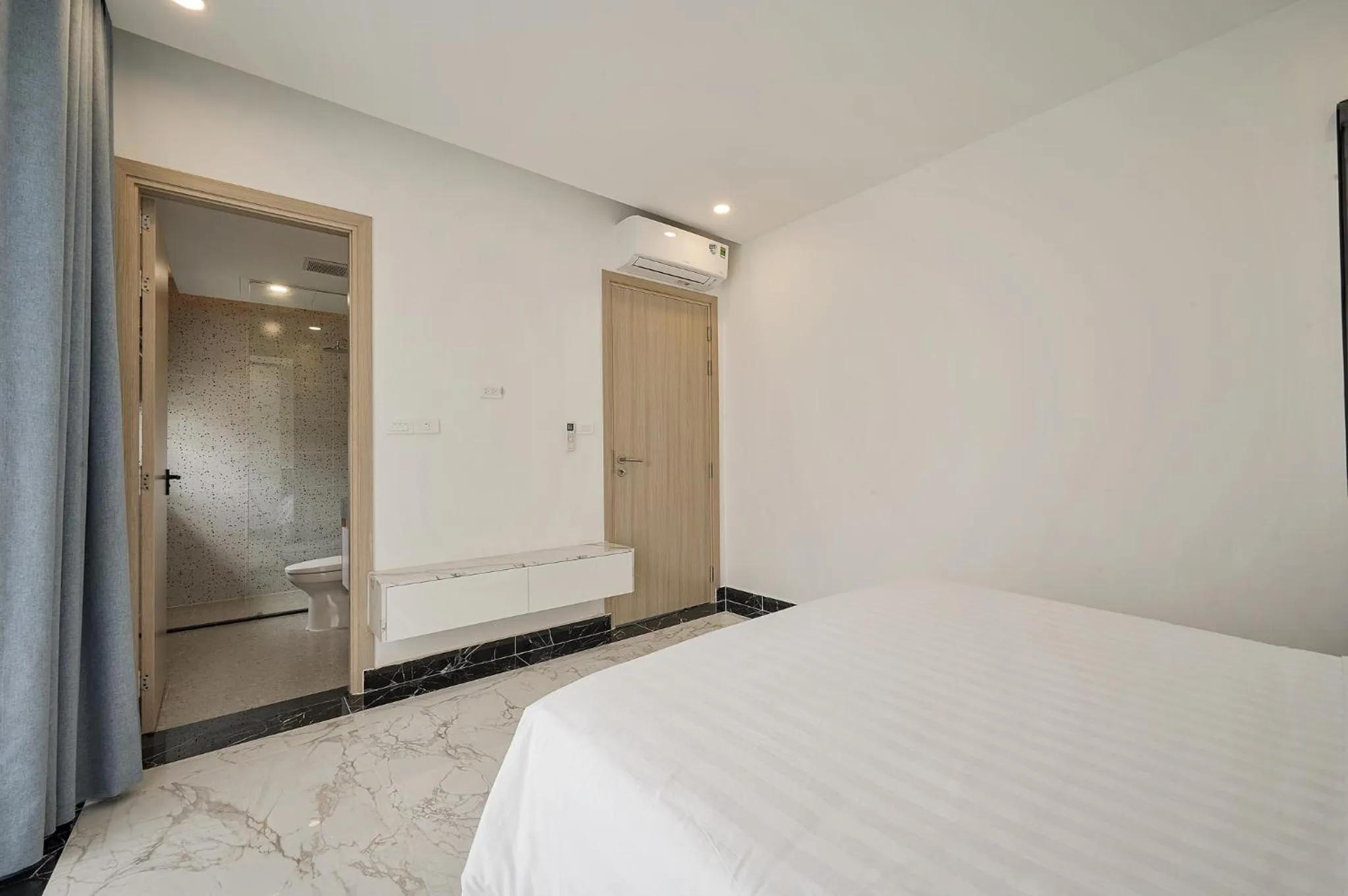 Bedroom, Bed in La isla Apartments & Villas - Sea View & Fireworks Phu Quoc