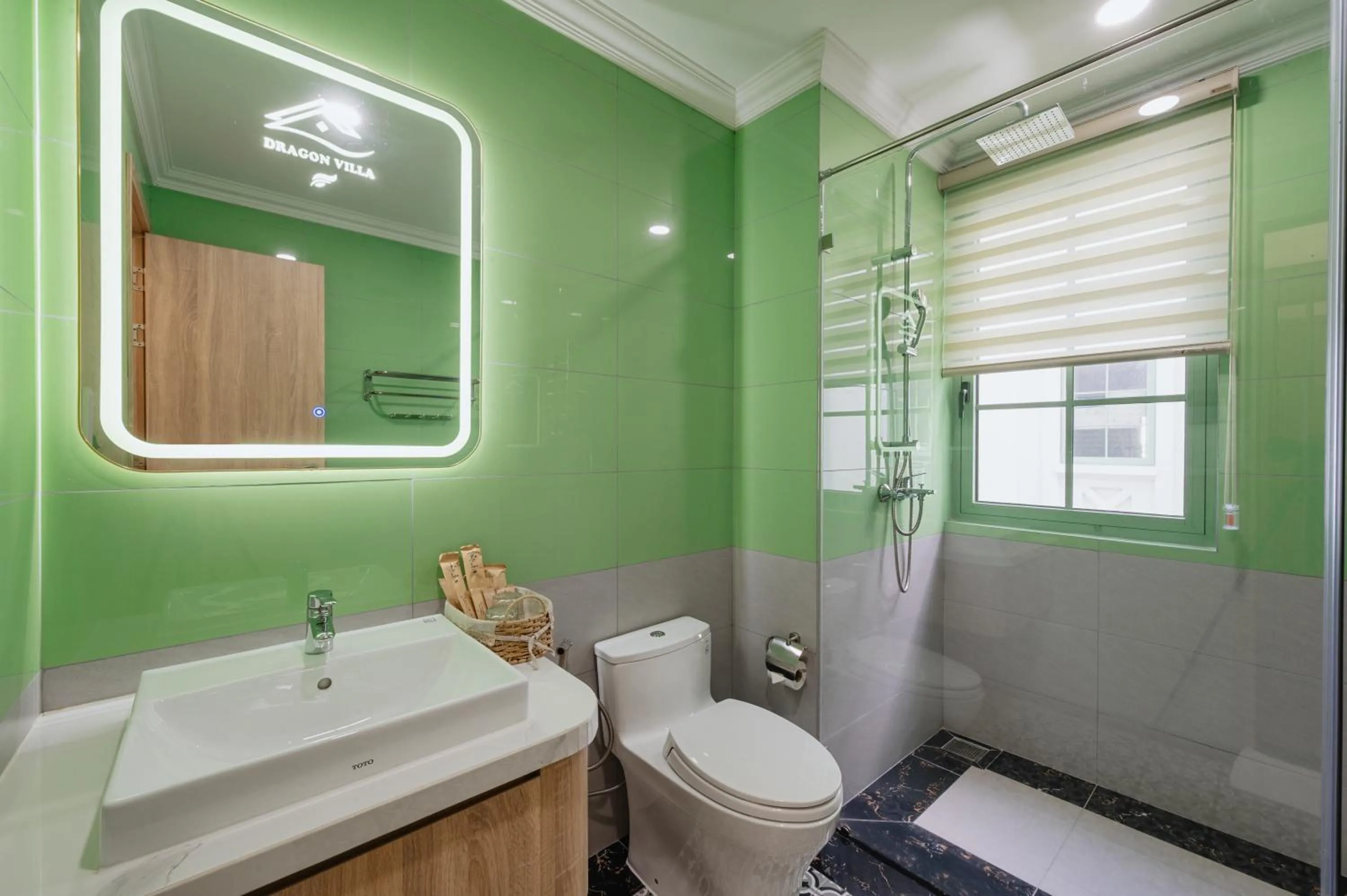 Shower in La isla Apartments & Villas - Sea View & Fireworks Phu Quoc