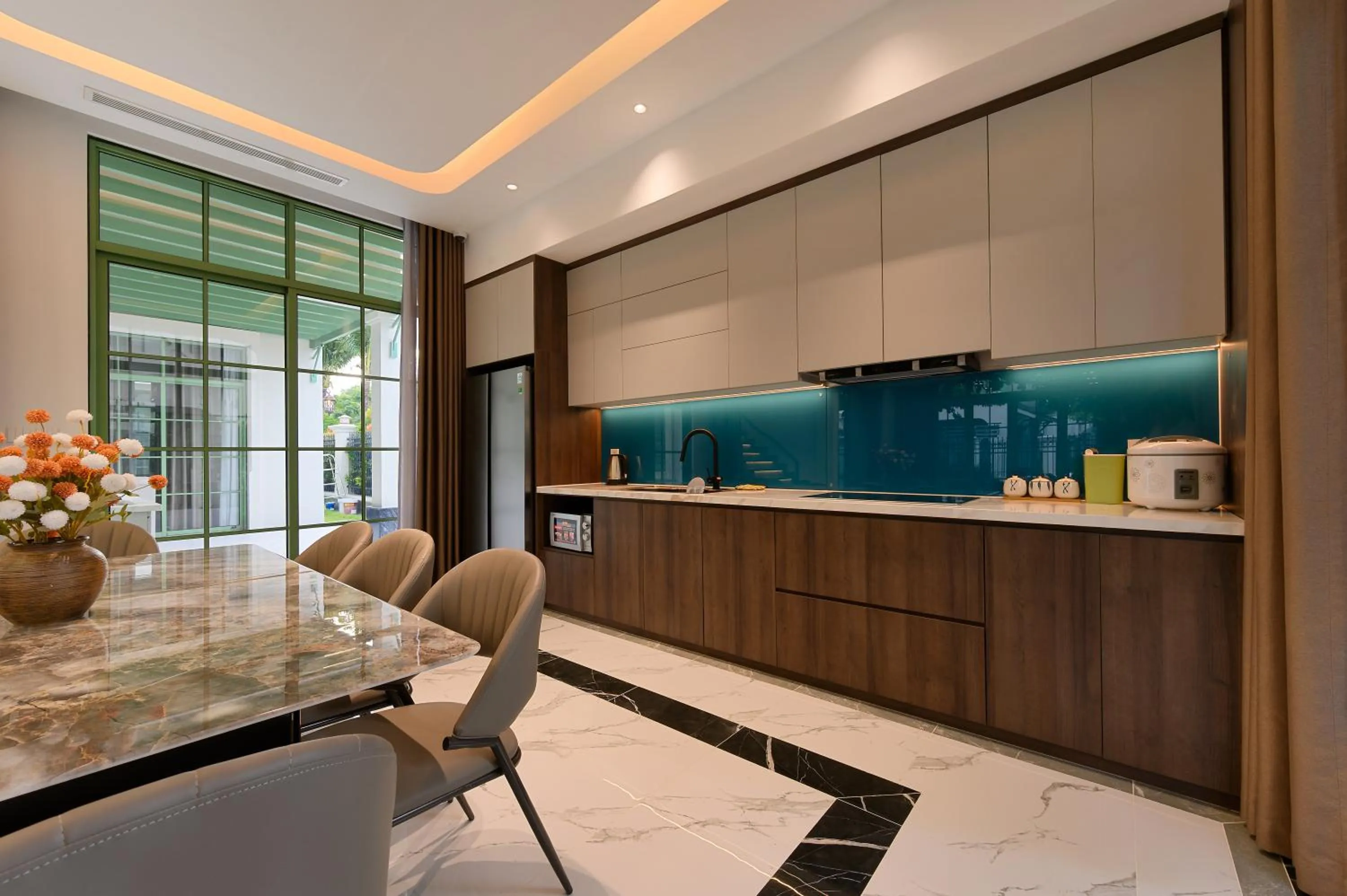 Kitchen or kitchenette in La isla Apartments & Villas - Sea View & Fireworks Phu Quoc