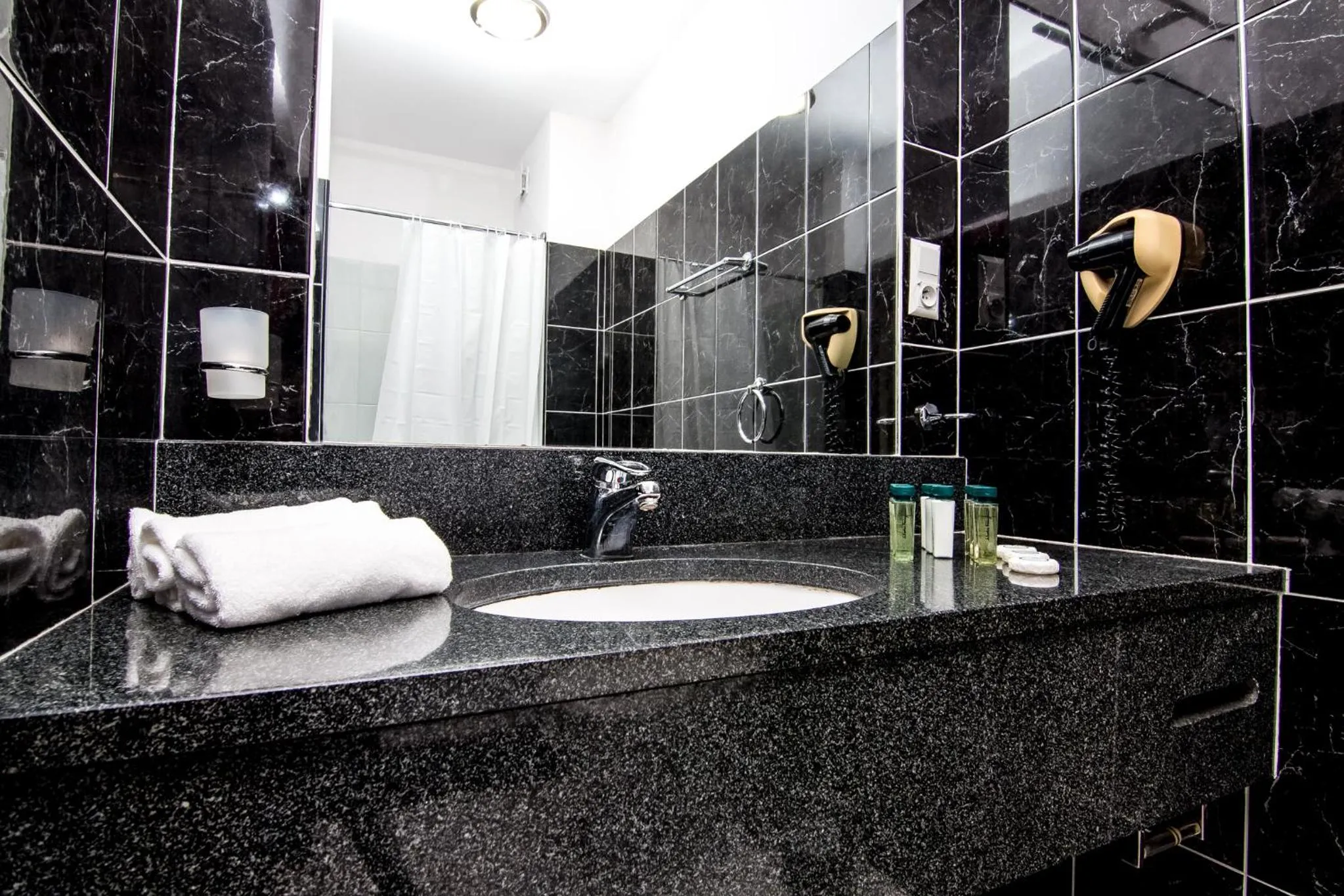 Large Twin Room - single occupancy in Hotel Bella Vista Warszawa