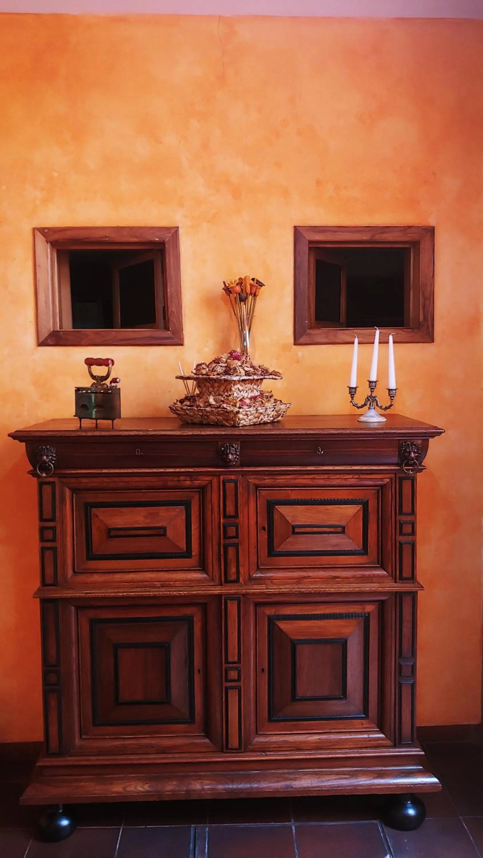 Decorative detail in Hotel Boutique Casa Montalvo Cuenca