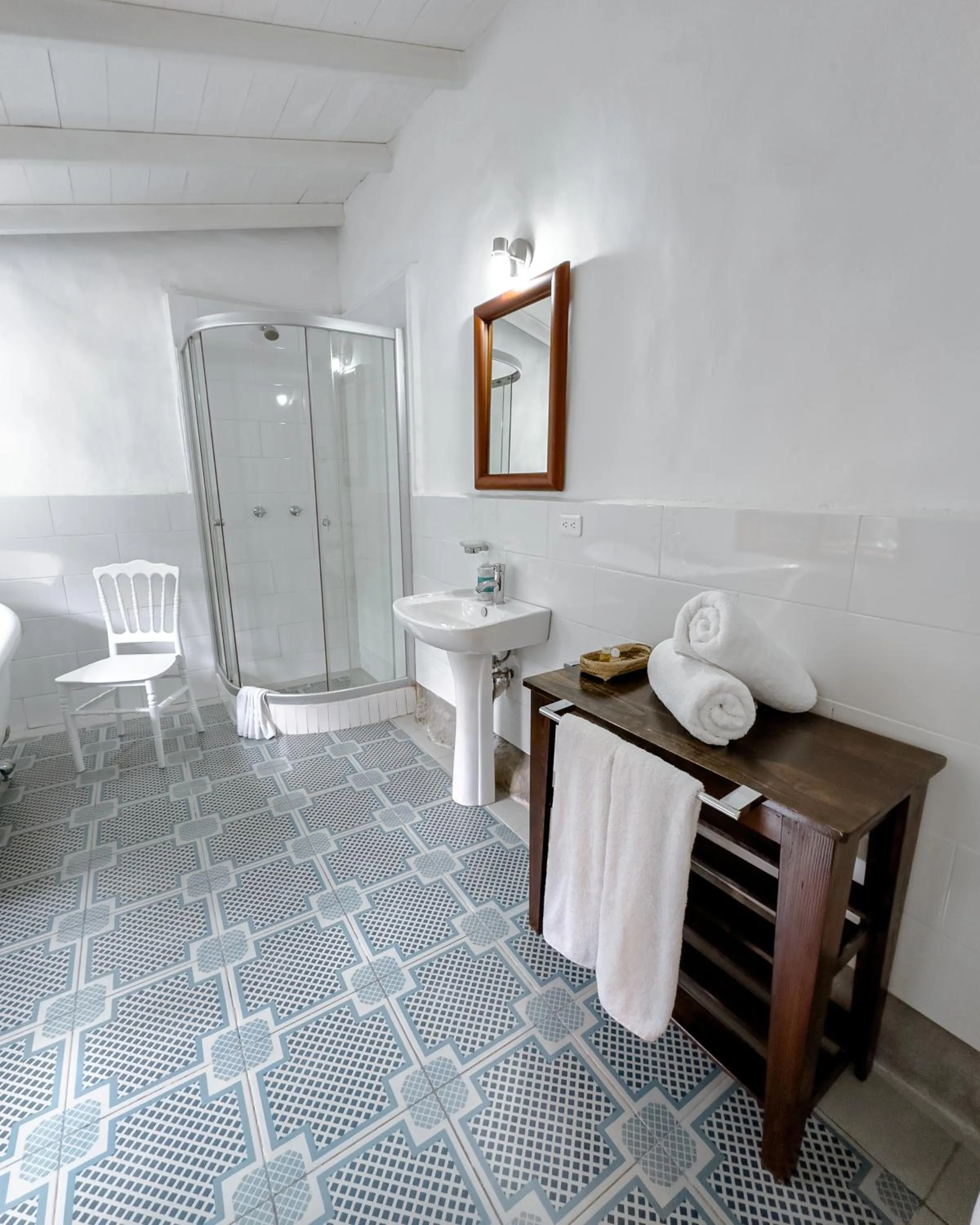 Bathroom in Hotel Boutique Casa Montalvo Cuenca