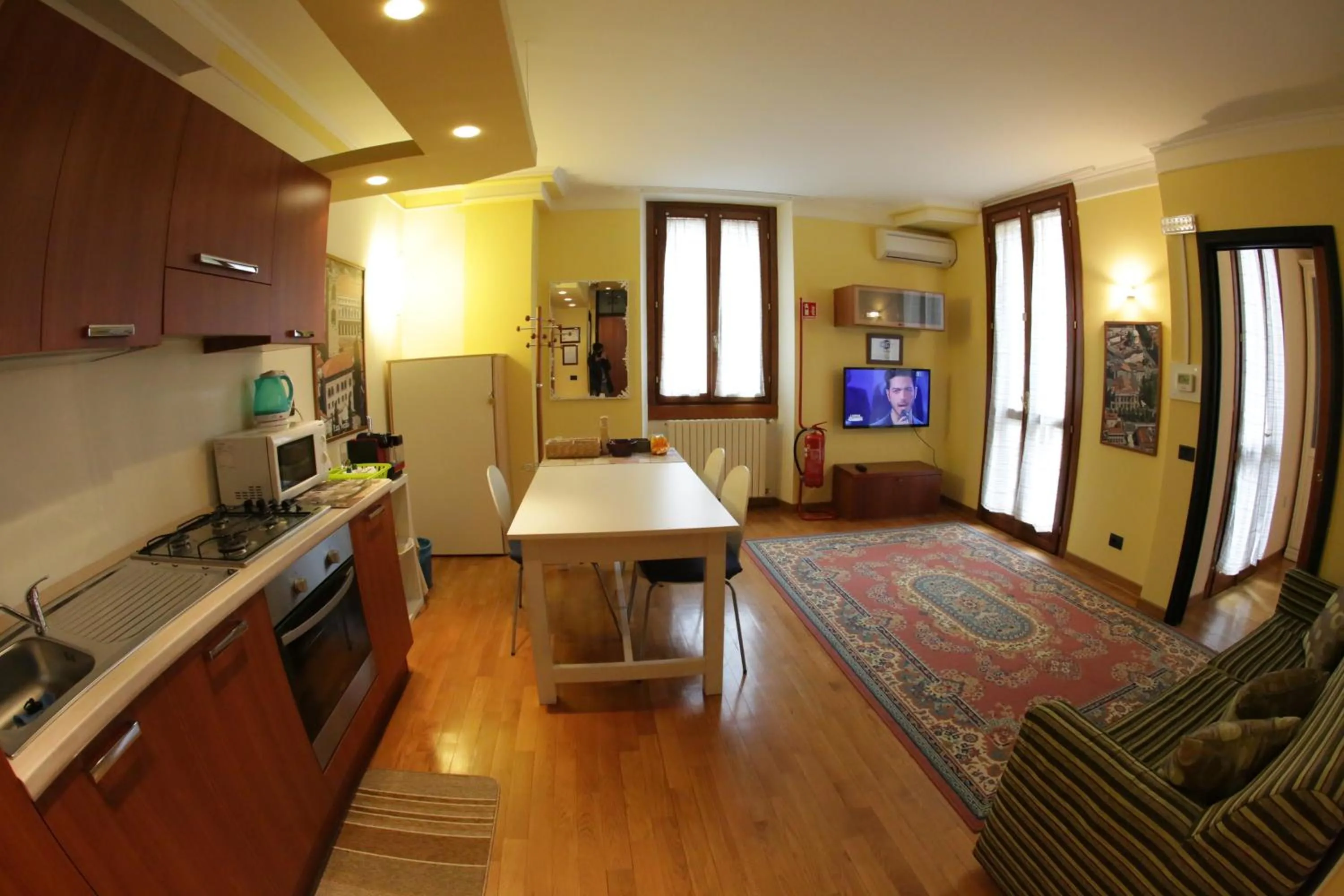 Lounge or bar in Central House Bergamo