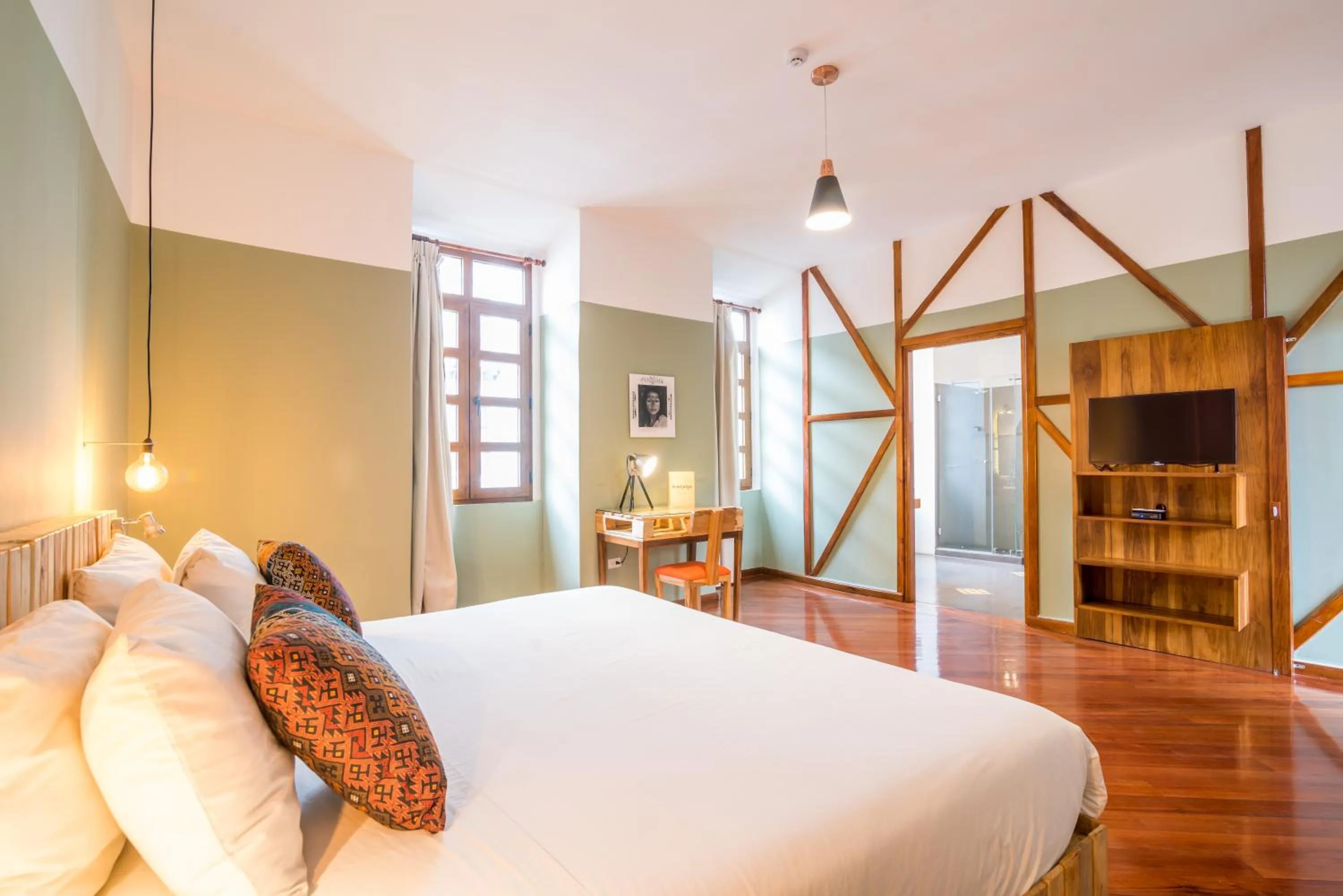 Bedroom, Bed in Viajero Quito Hostel