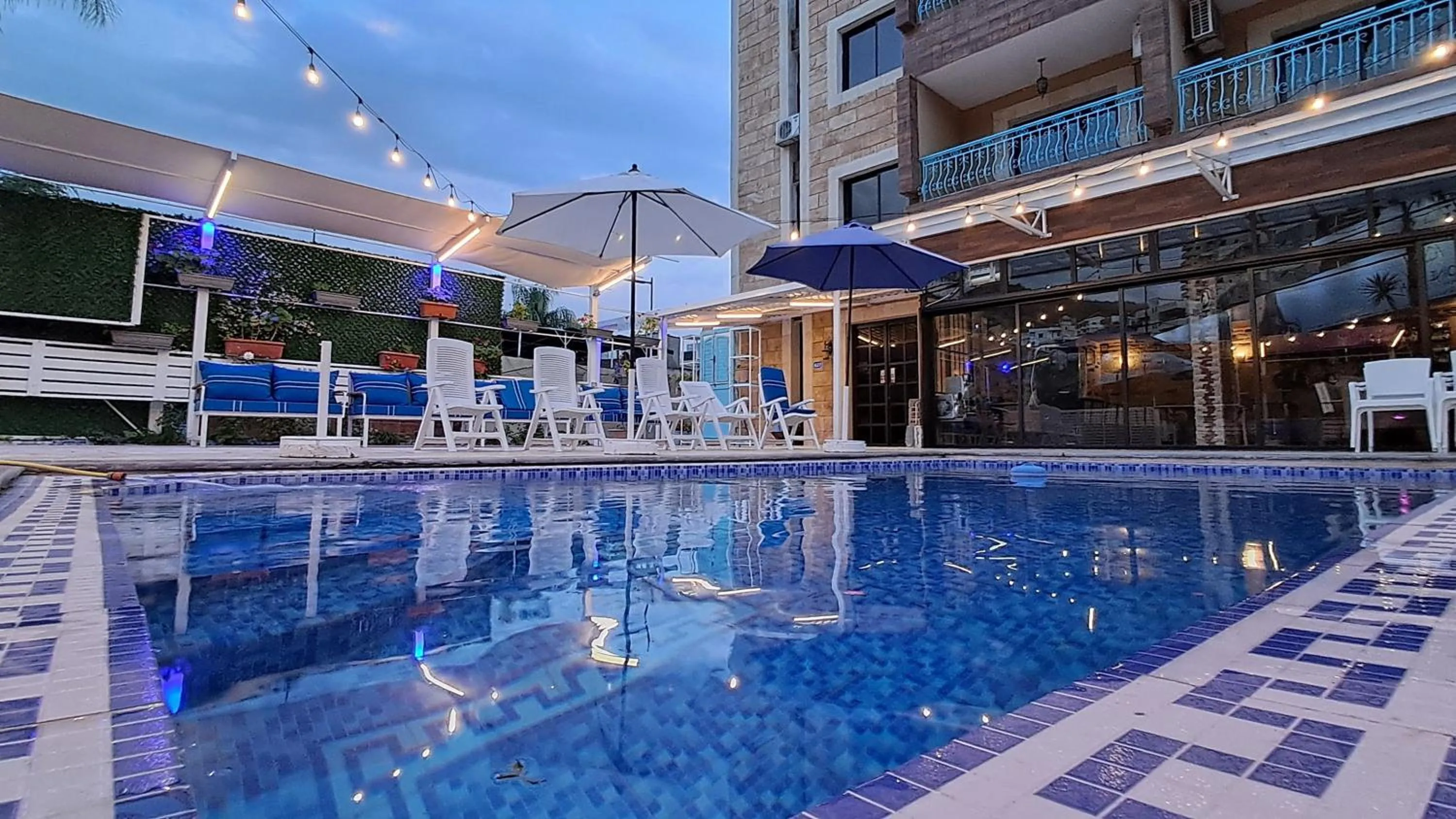 Budget Double Room in Byblos inn, jbeil ,Fidar