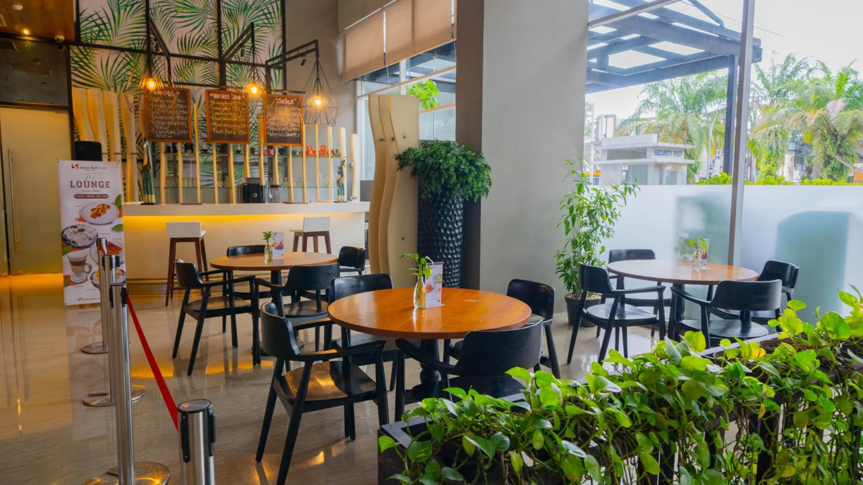 Lounge or bar in Swiss-Belcourt Bogor