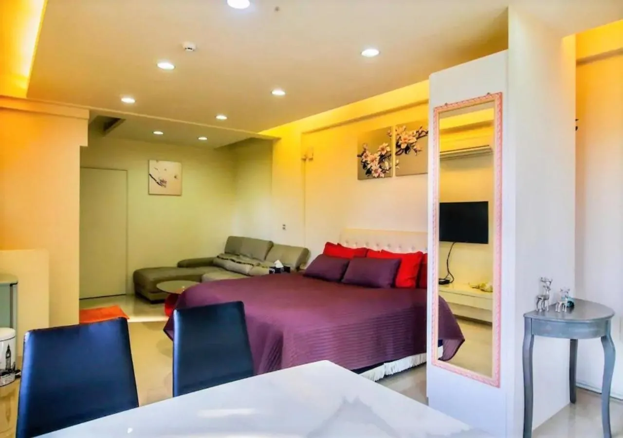 Family in Sanyi Wei Wei Feng B&B