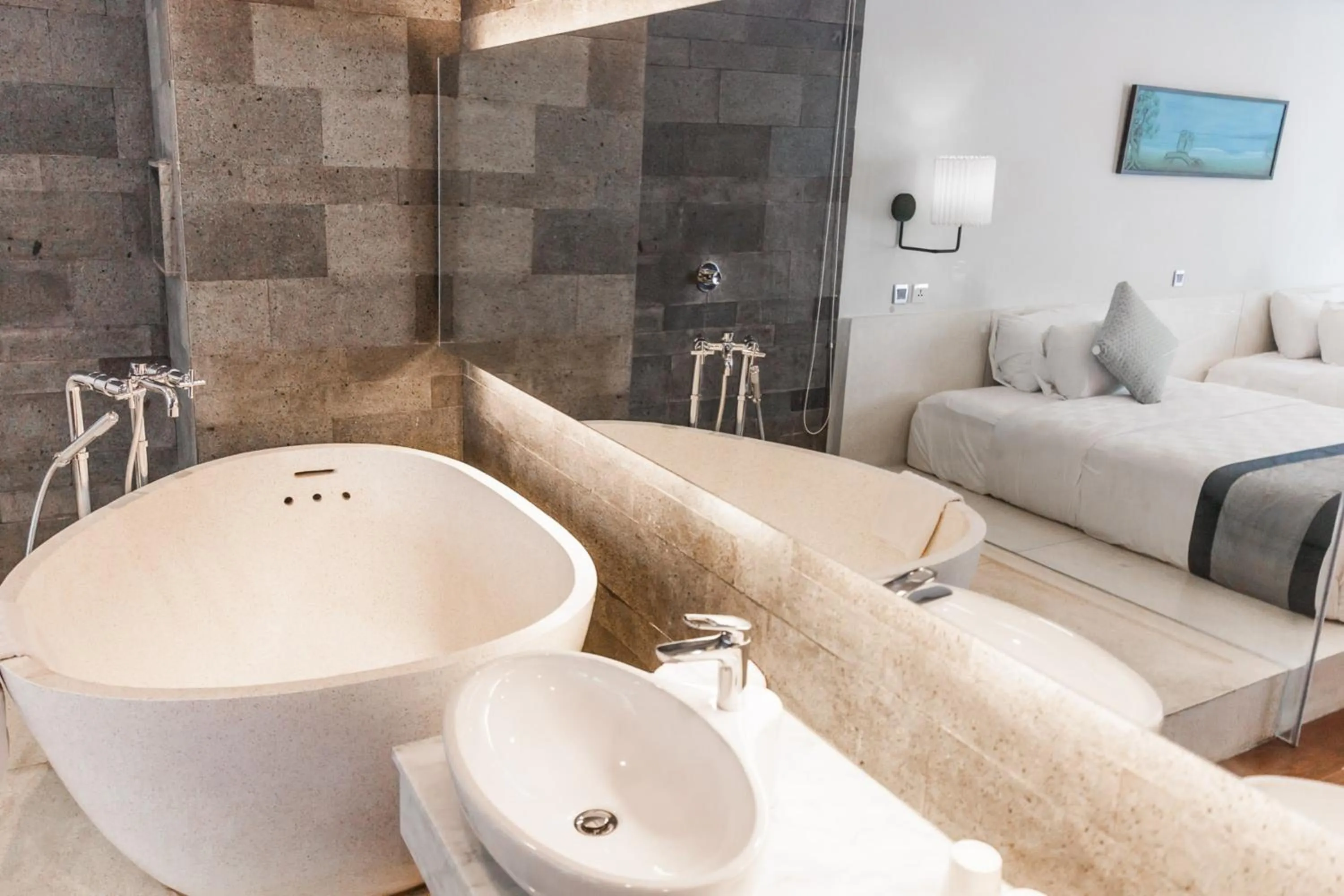 Bathroom, Bed in Watermark Hotel & Spa Bali