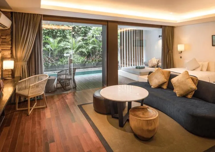 Swimming pool, Bed in Watermark Hotel & Spa Bali
