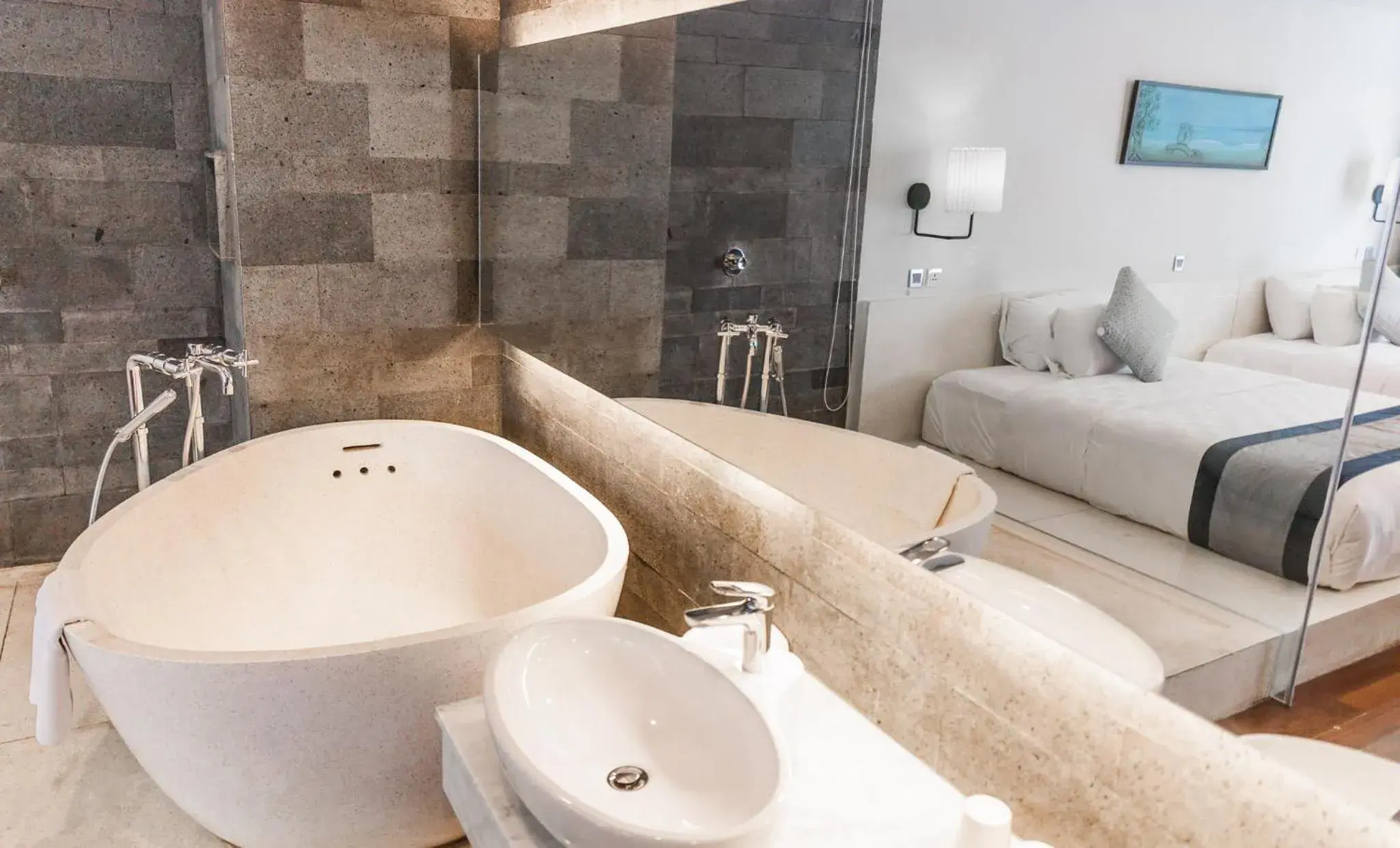 Bath, Bed in Watermark Hotel & Spa Bali Bath, Bed in Watermark Hotel & Spa Bali