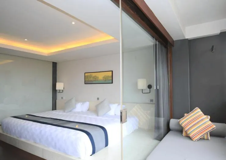 Bed in Watermark Hotel & Spa Bali