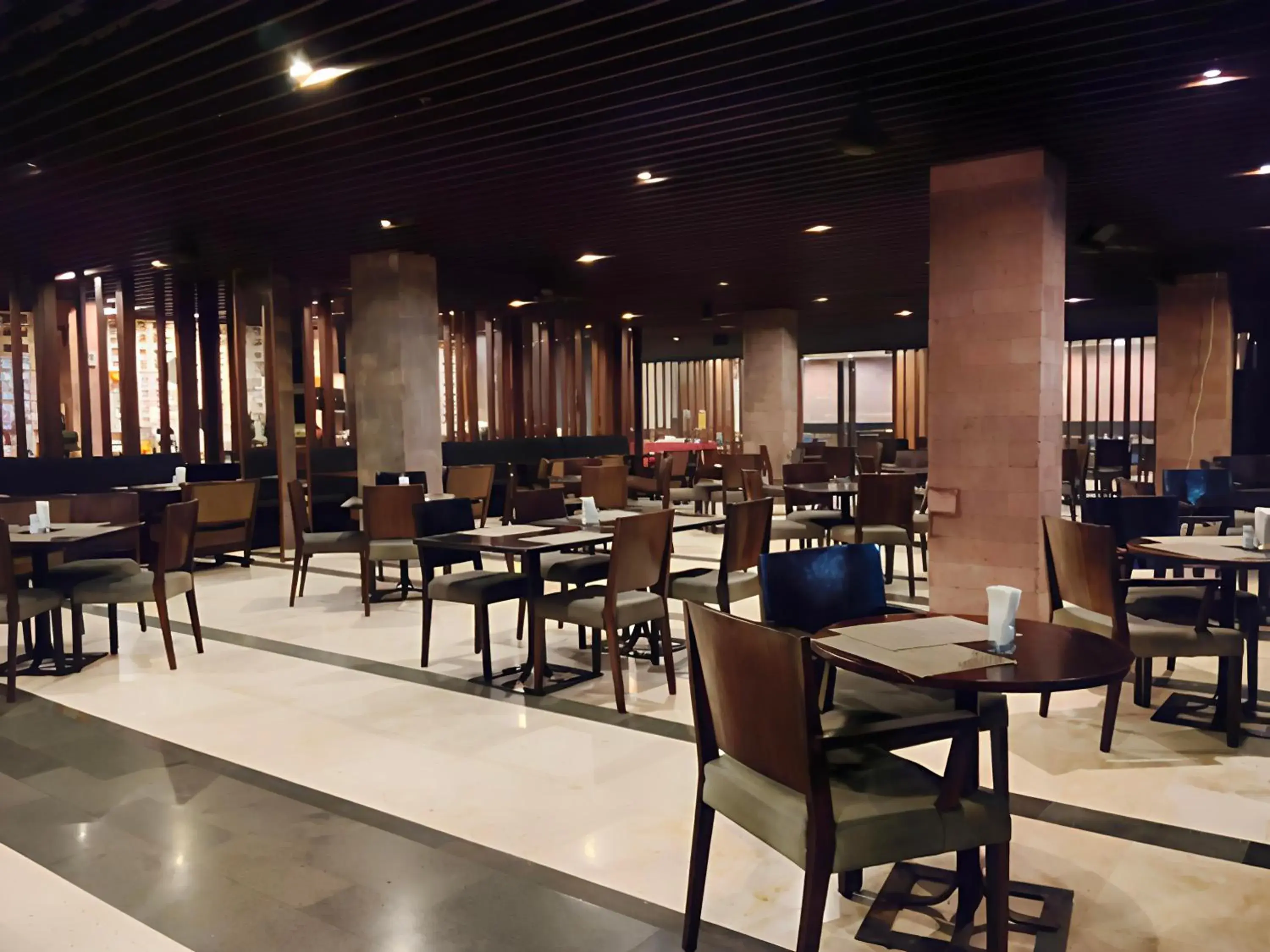 Restaurant/places to eat in Watermark Hotel & Spa Bali Restaurant/places to eat in Watermark Hotel & Spa Bali