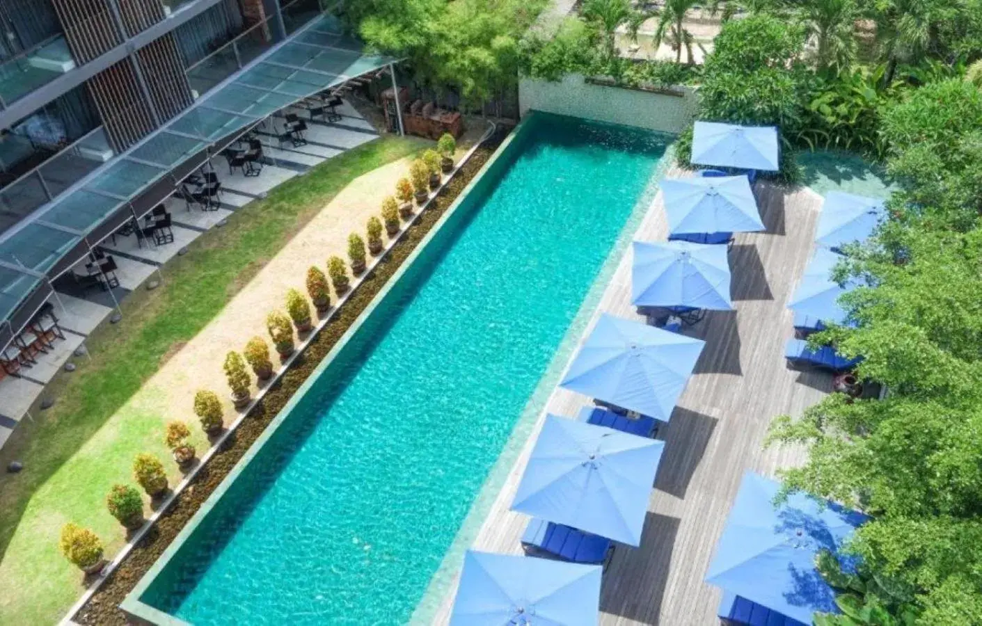 Swimming pool in Watermark Hotel & Spa Bali Swimming pool in Watermark Hotel & Spa Bali