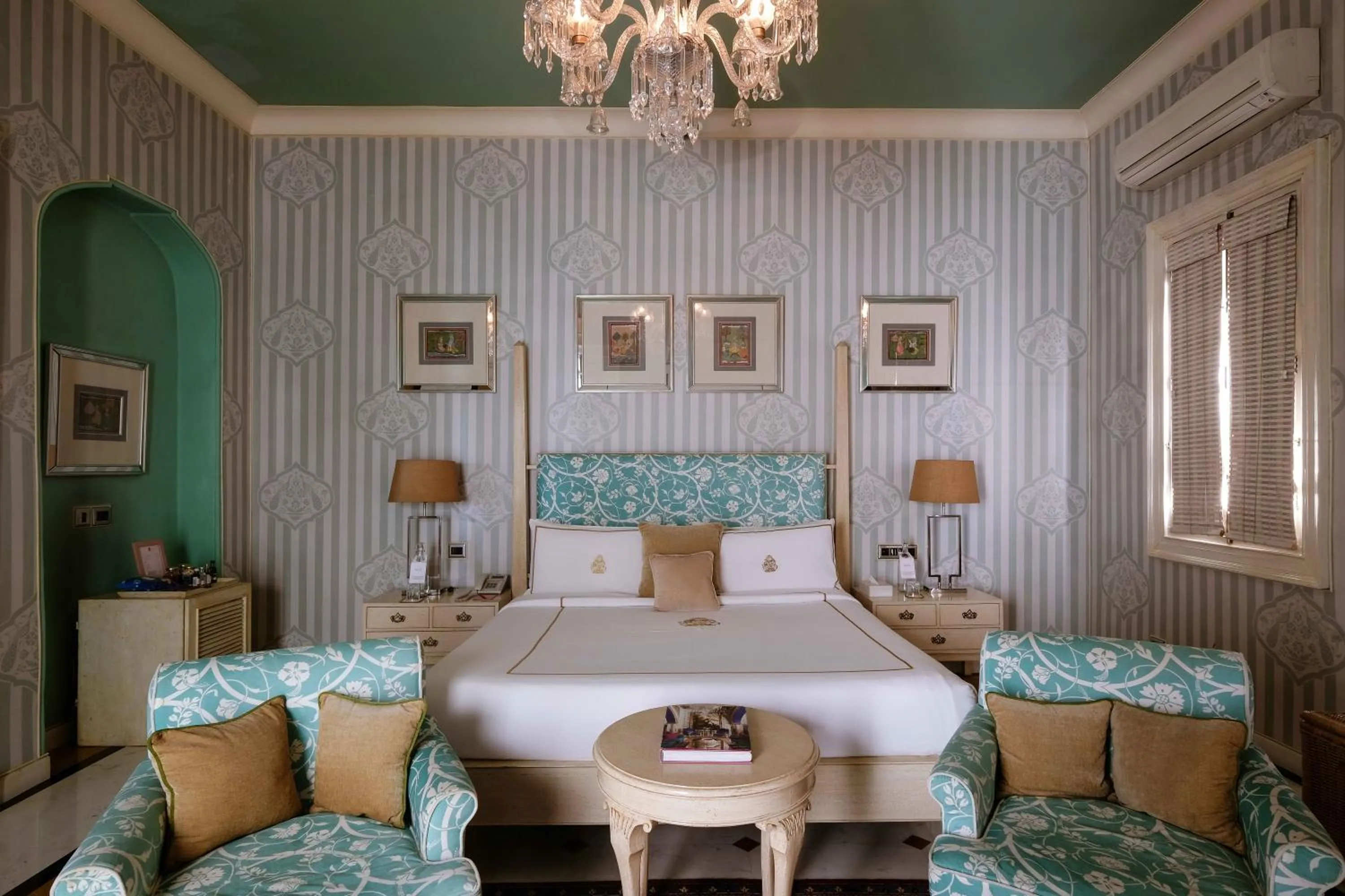 Bedroom, Bed in Rajmahal Palace RAAS