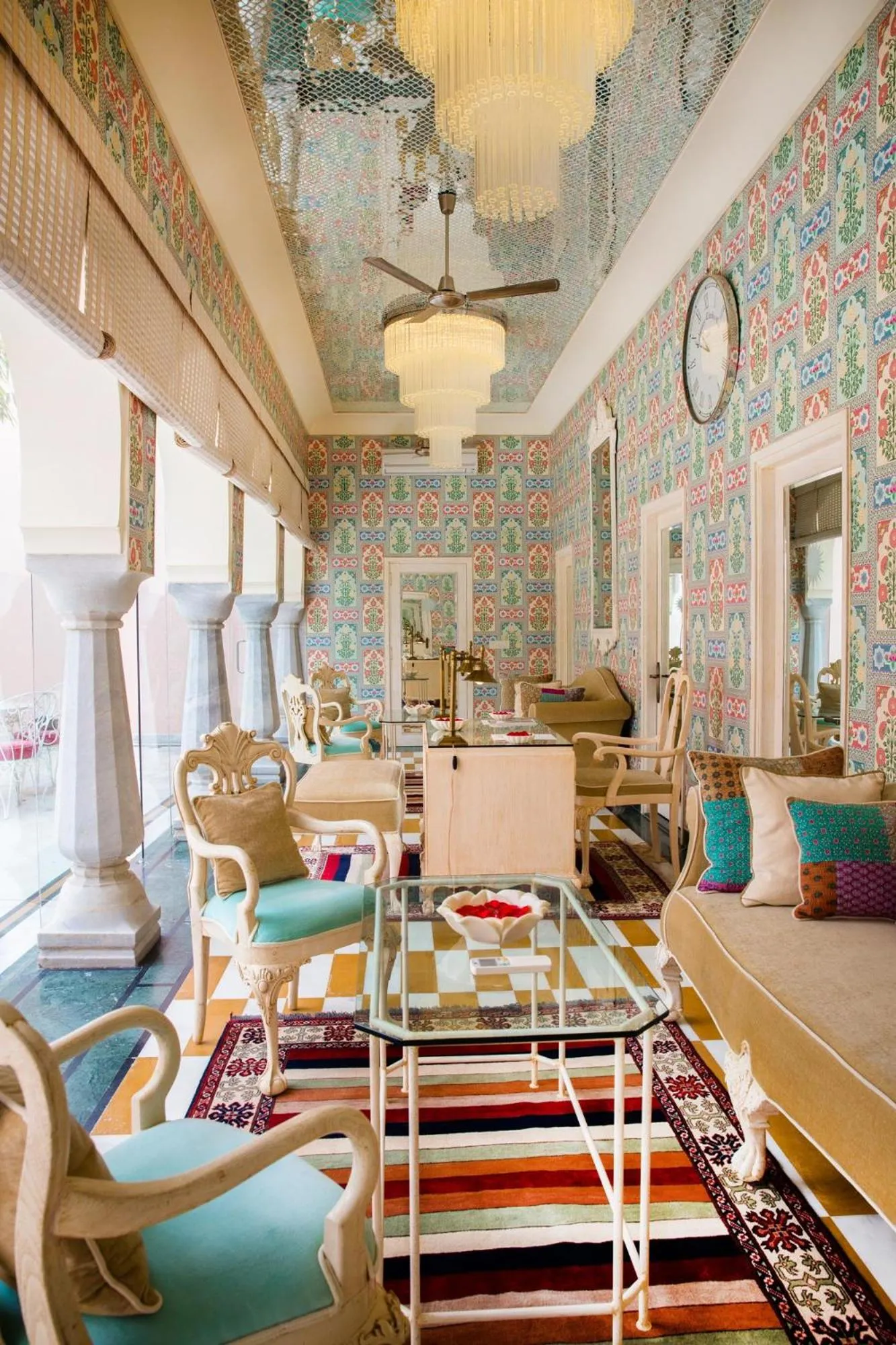 Lounge or bar in Rajmahal Palace RAAS