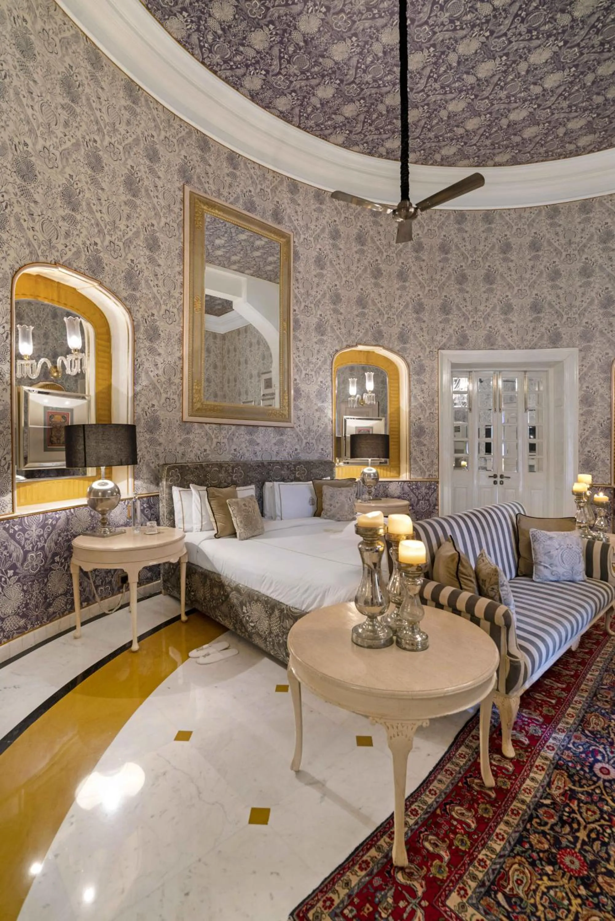 Bedroom, Bed in Rajmahal Palace RAAS