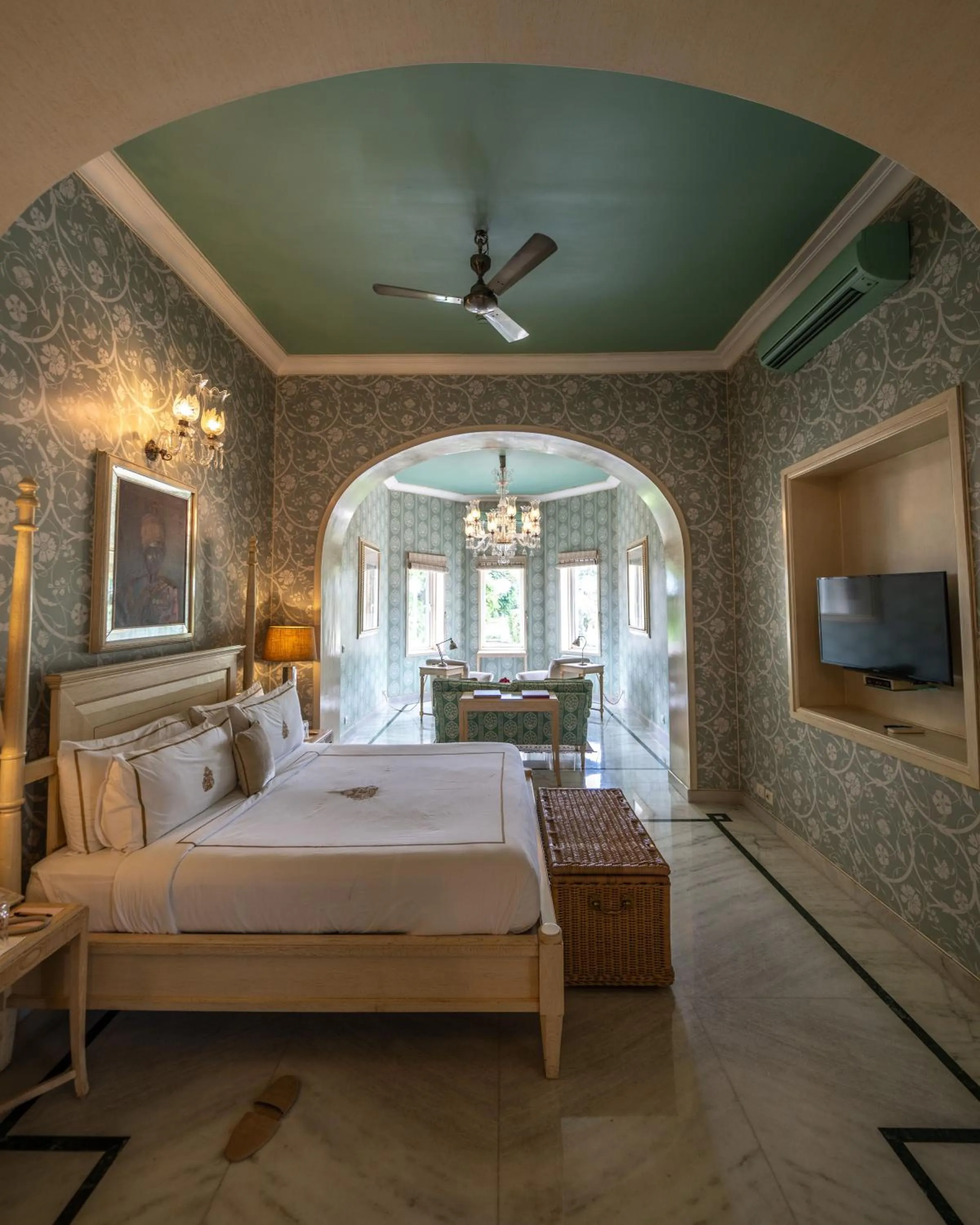 Bedroom, Bed in Rajmahal Palace RAAS