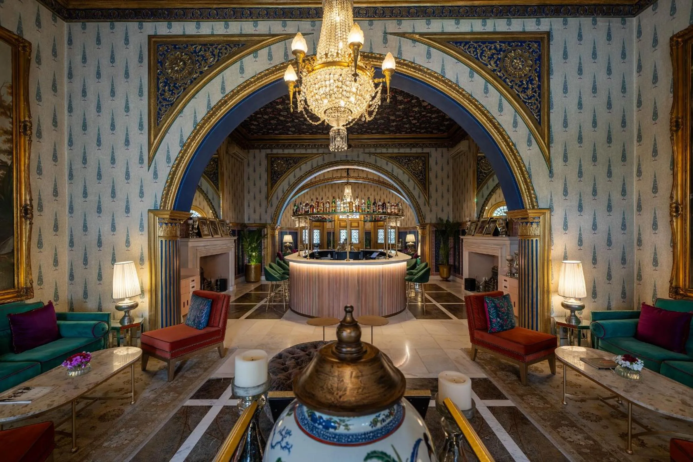 Lounge or bar in Rajmahal Palace RAAS