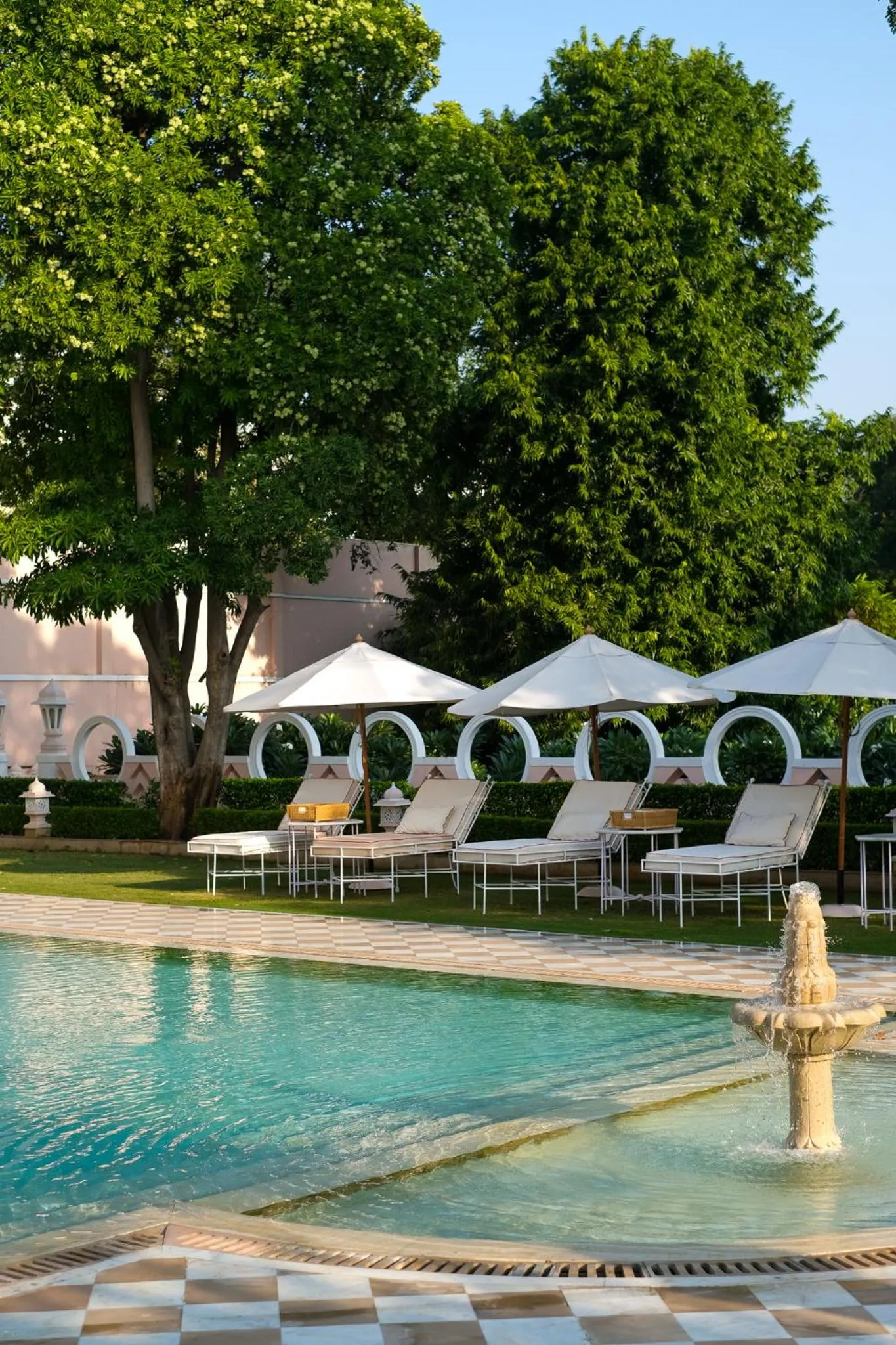 Swimming pool in Rajmahal Palace RAAS