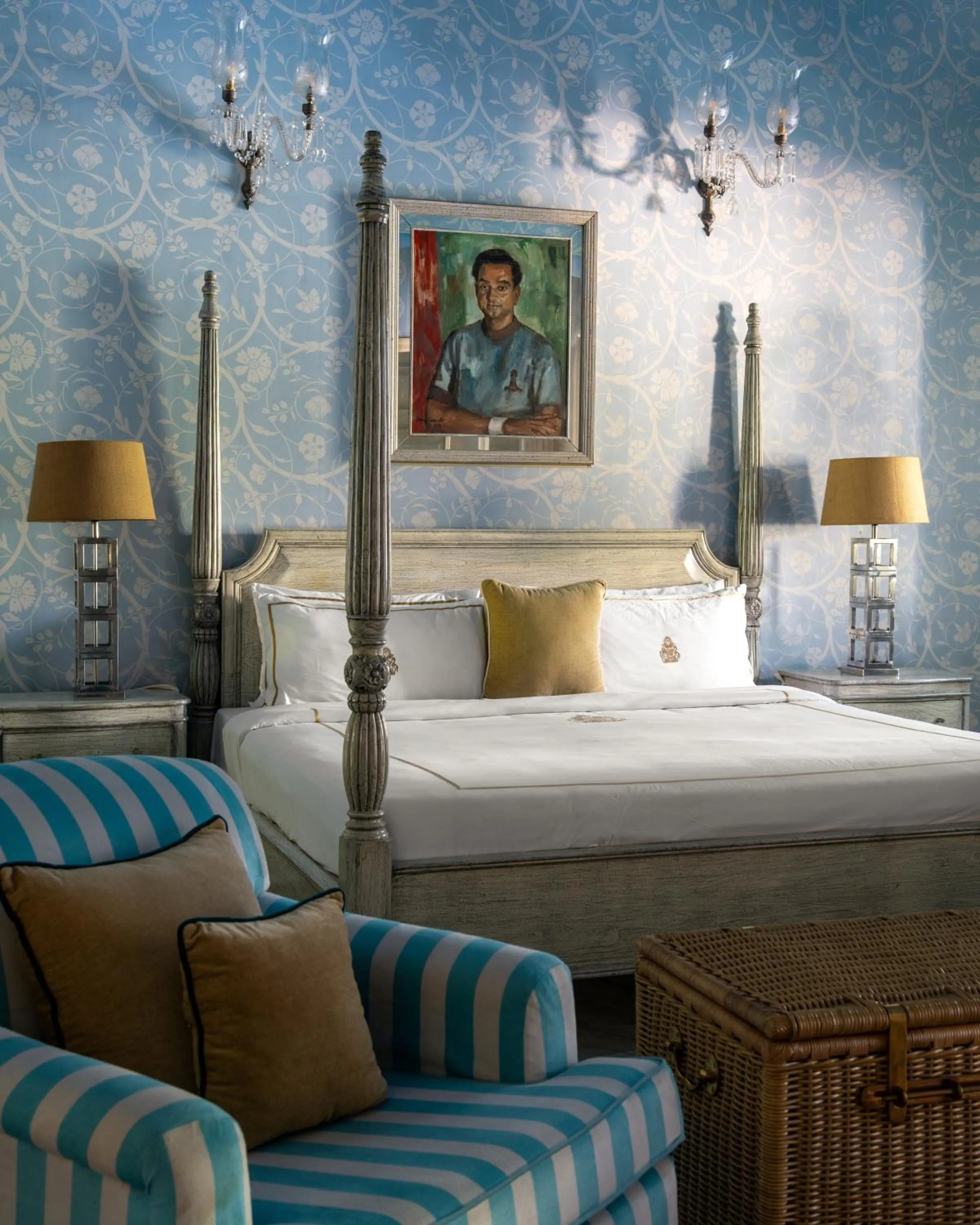 Bed in Rajmahal Palace RAAS