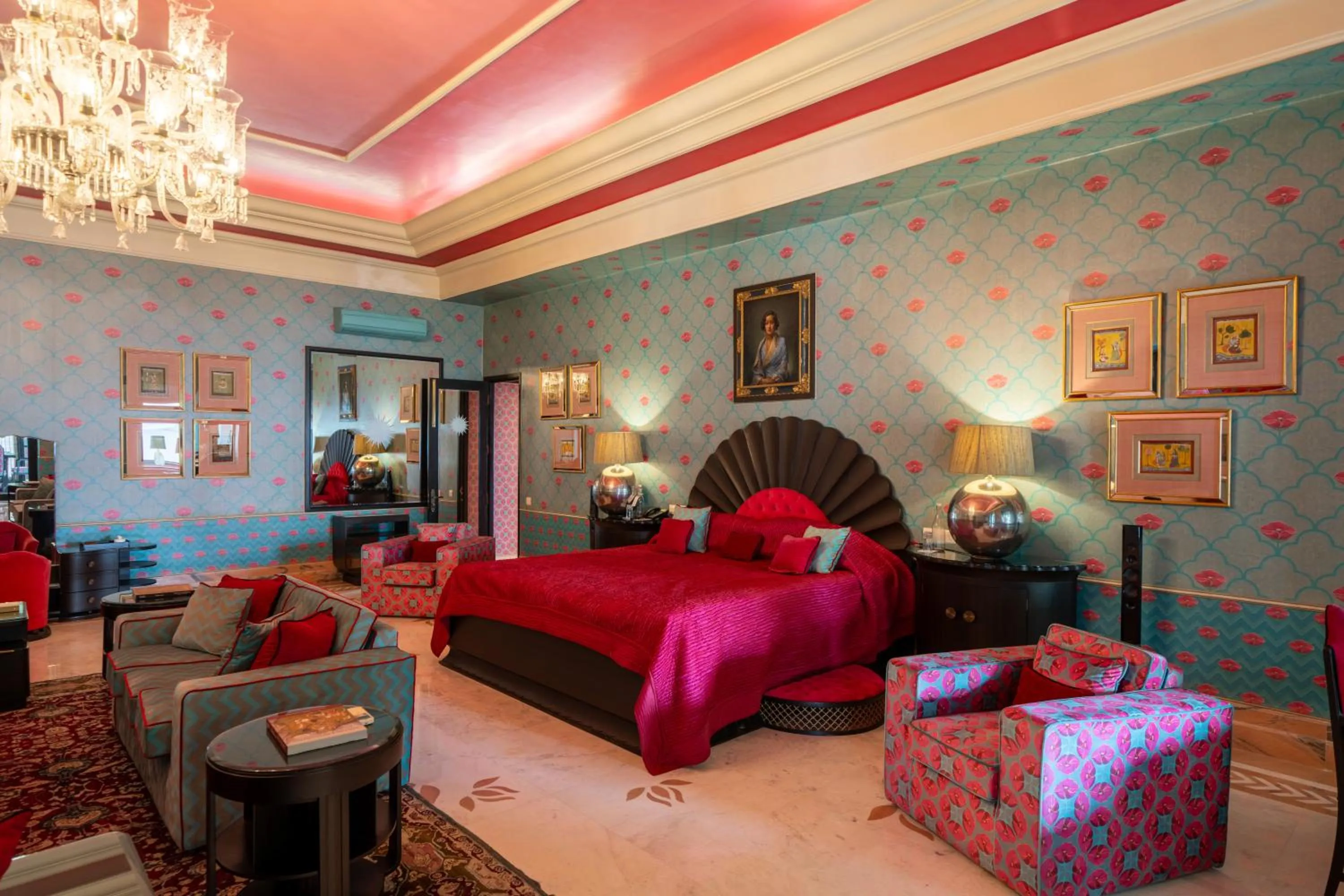 Bedroom, Bed in Rajmahal Palace RAAS