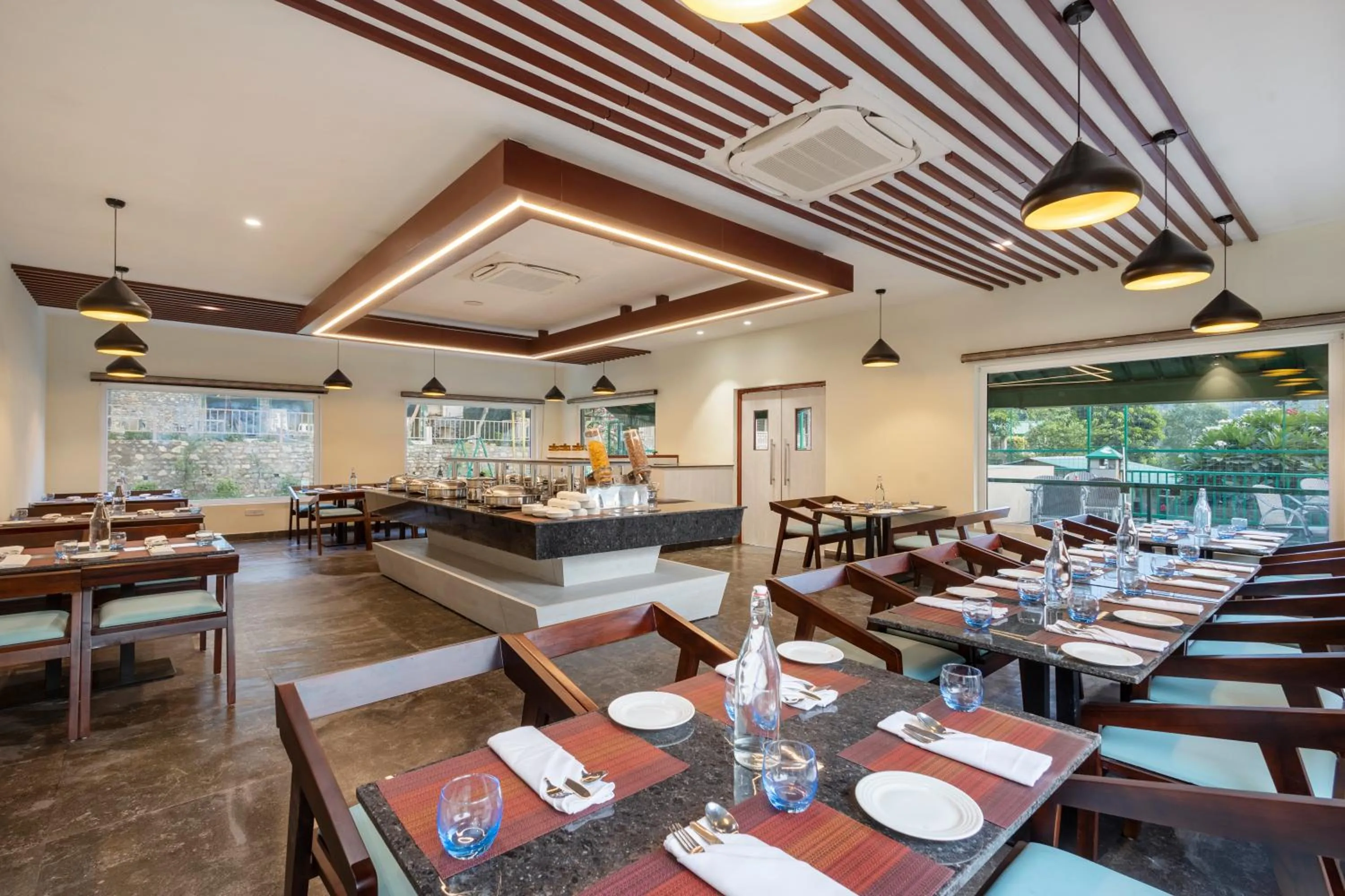 Restaurant/places to eat in Sterling Corbett