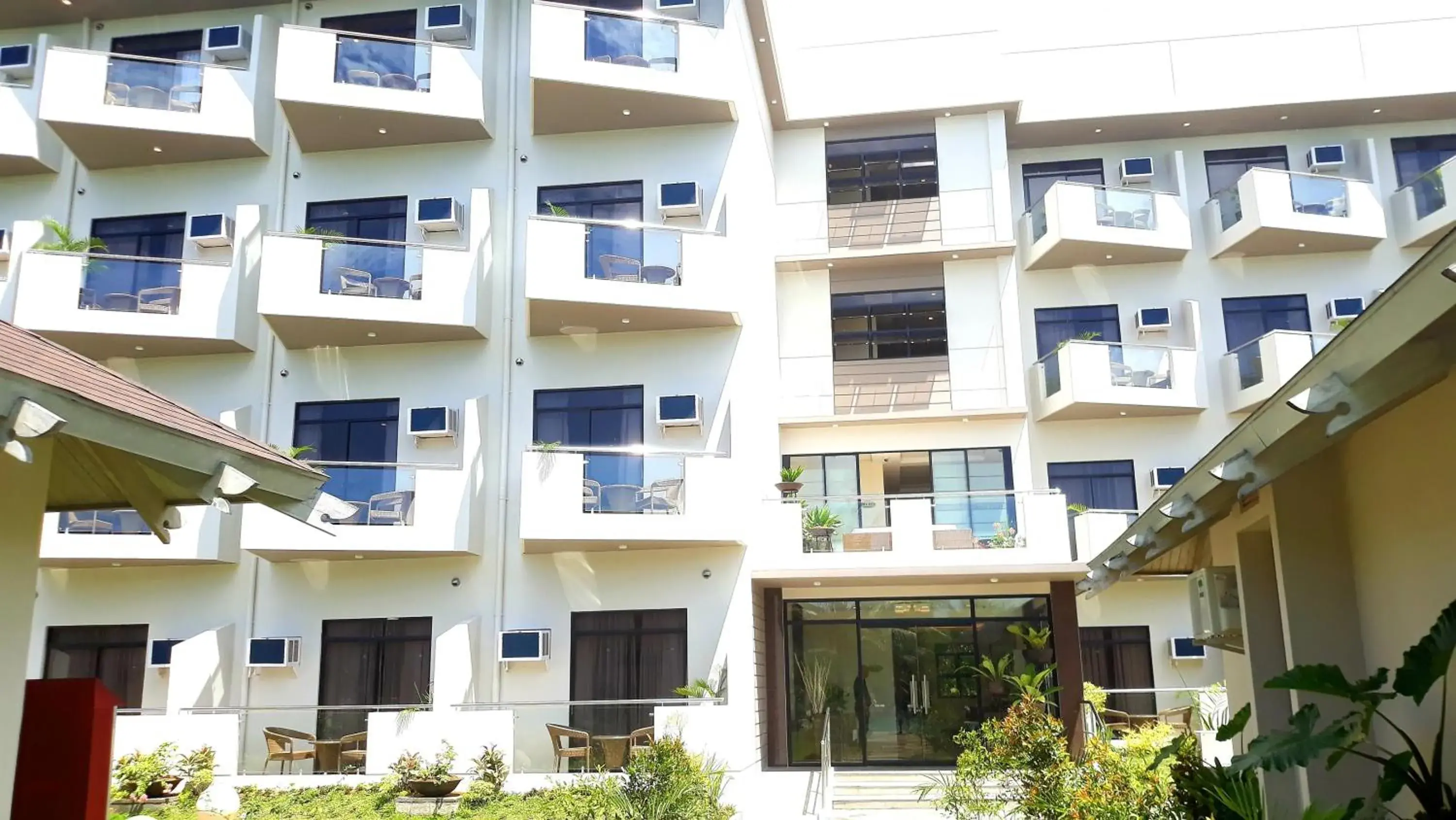 Property building in Bohol Shores Property building in Bohol Shores