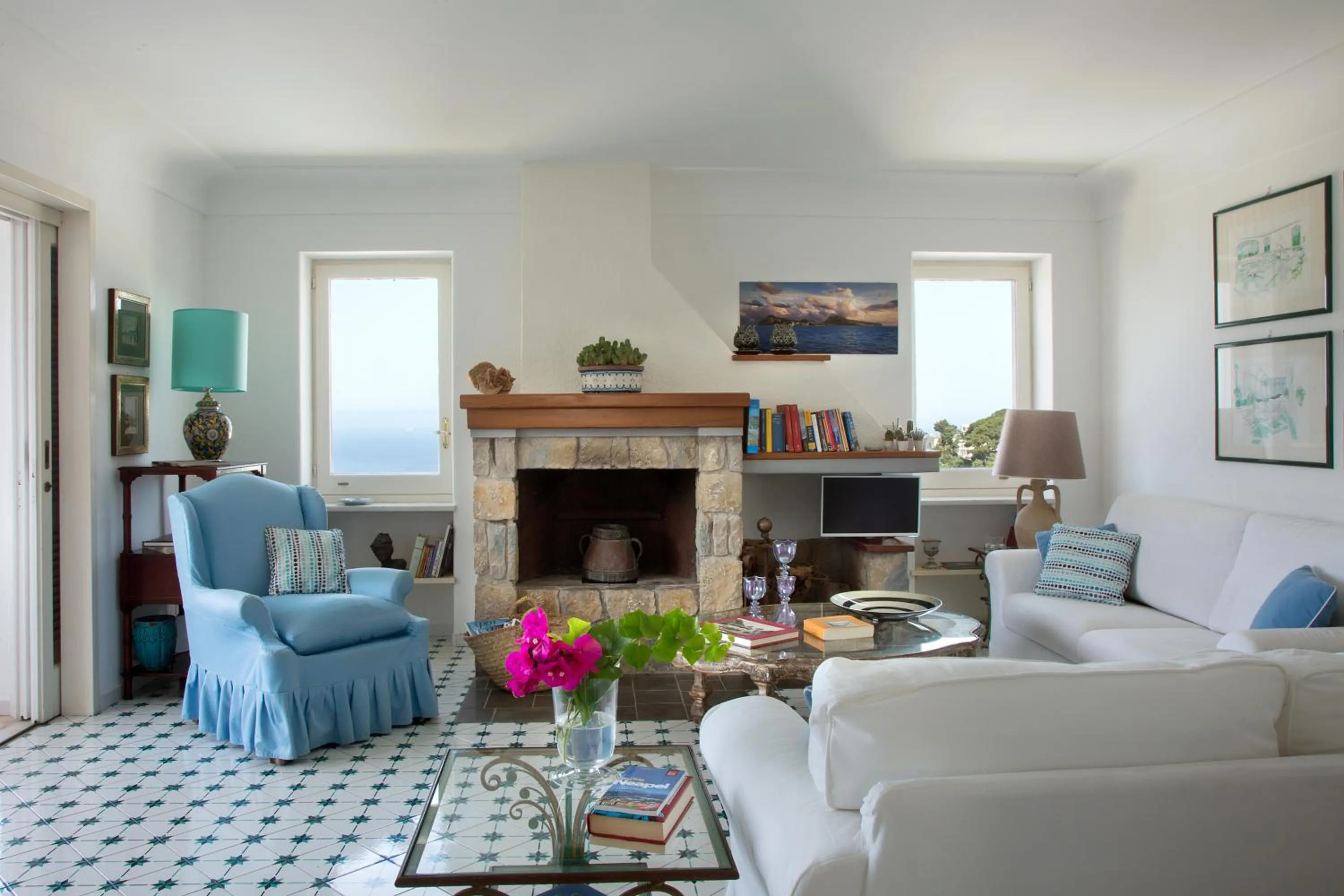 Communal lounge/ TV room in Riolinciano14 B&B