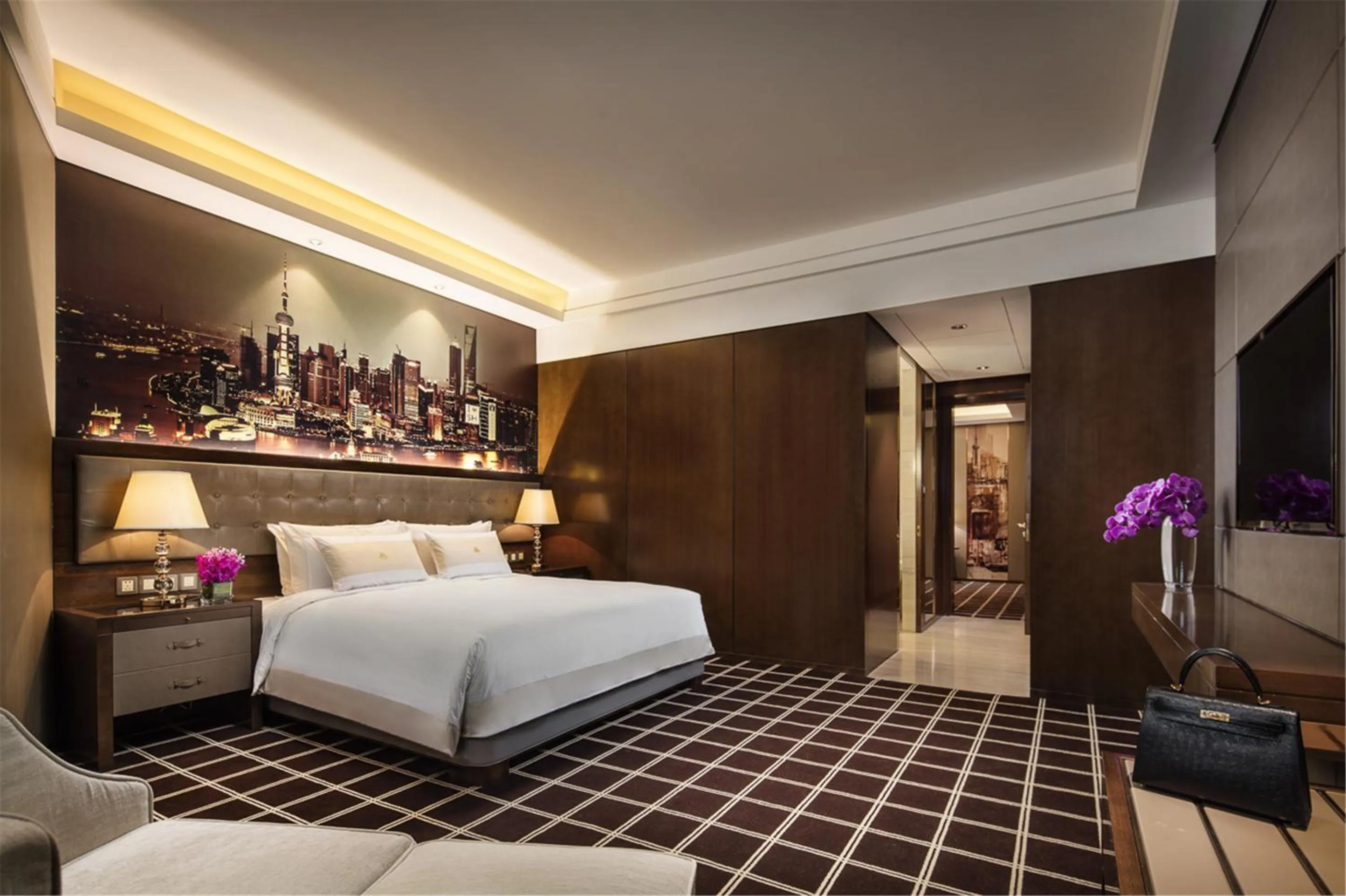 Photo of the whole room, Bed in Royal Century Hotel Shanghai