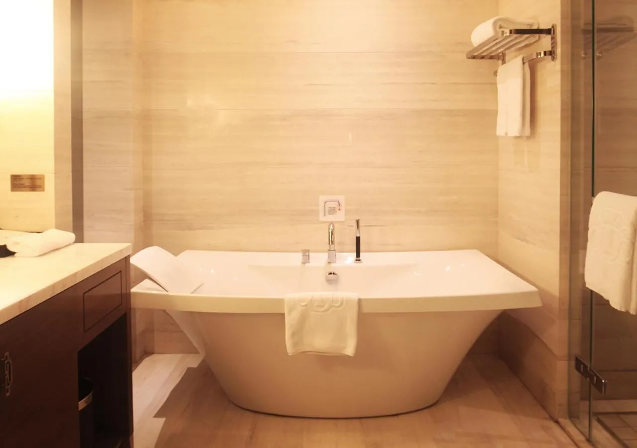 Royal Century Hotel Shanghai